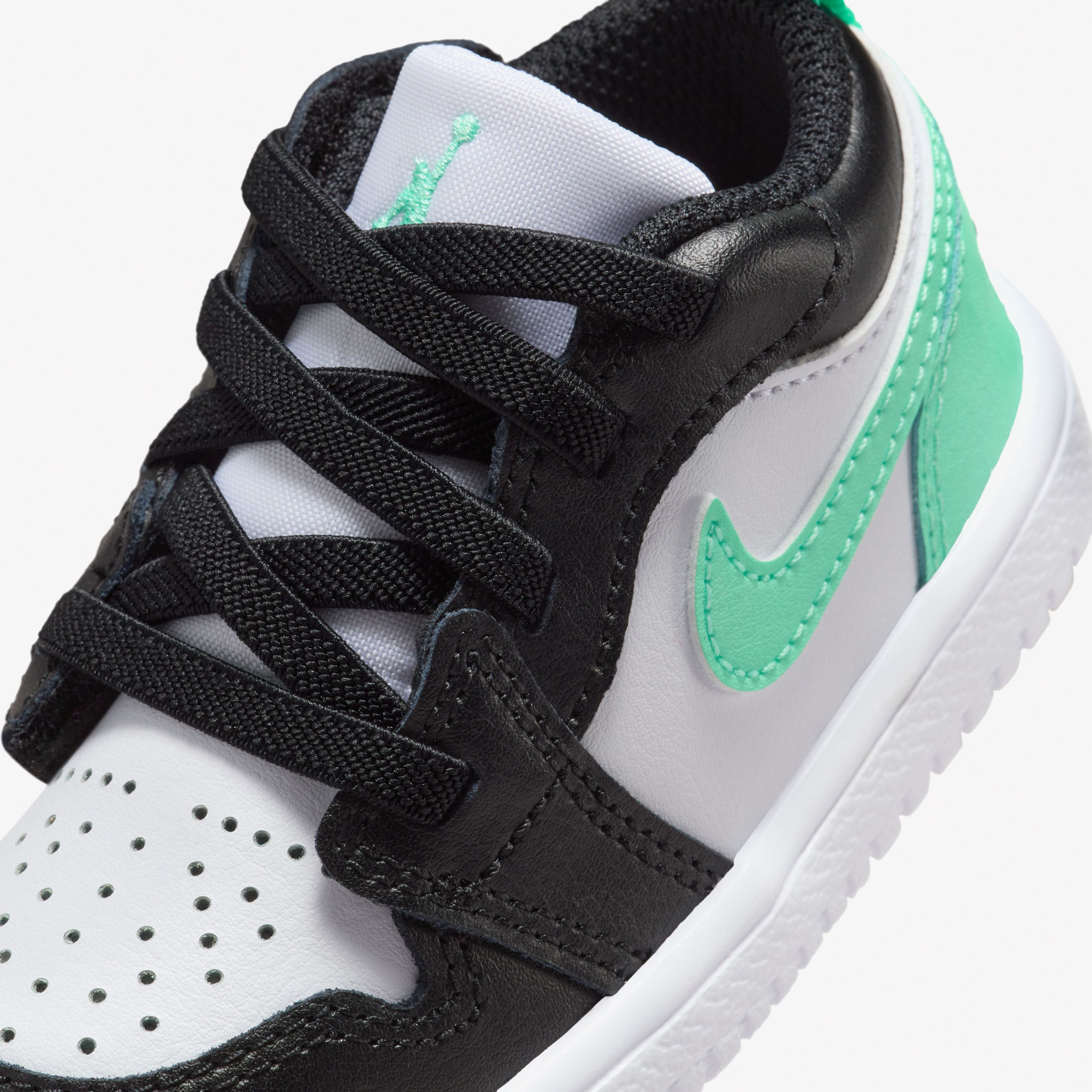 Jordan 1 Low Alt Çocuk Beyaz Spor Ayakkabı