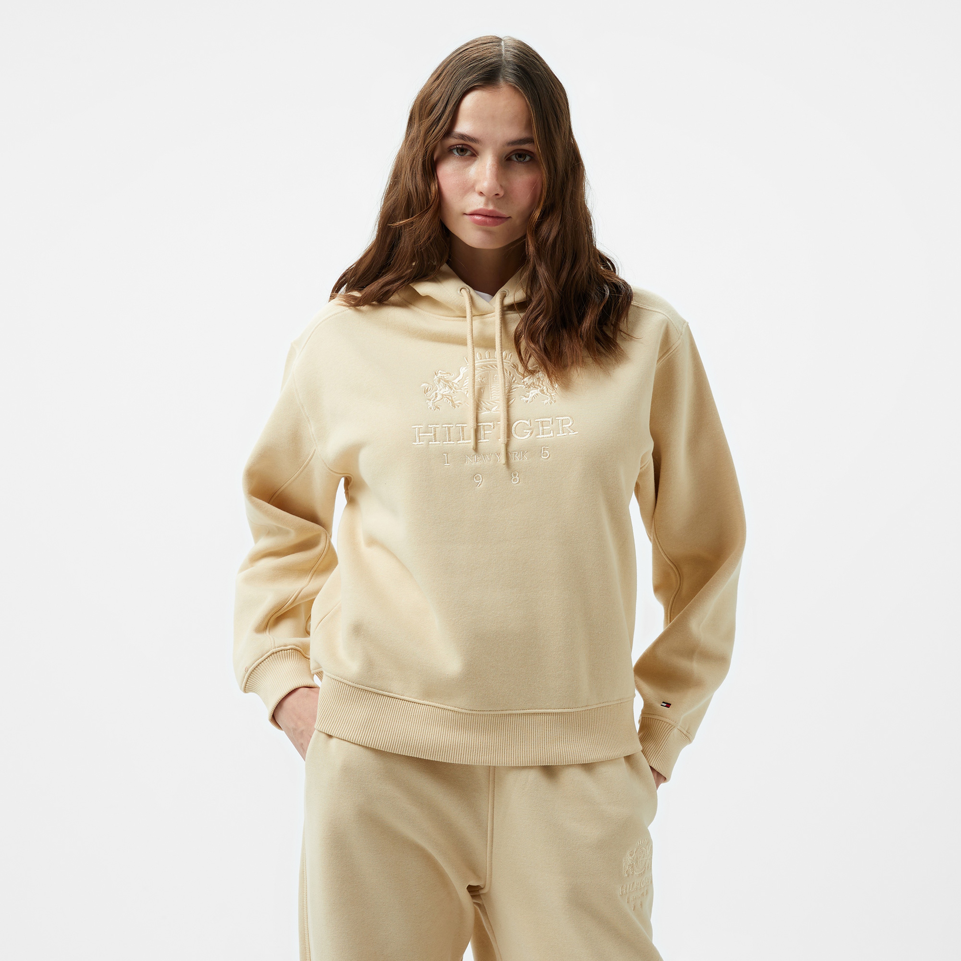 Tommy Hilfiger Varsity Crest Kadın Bej Hoodie