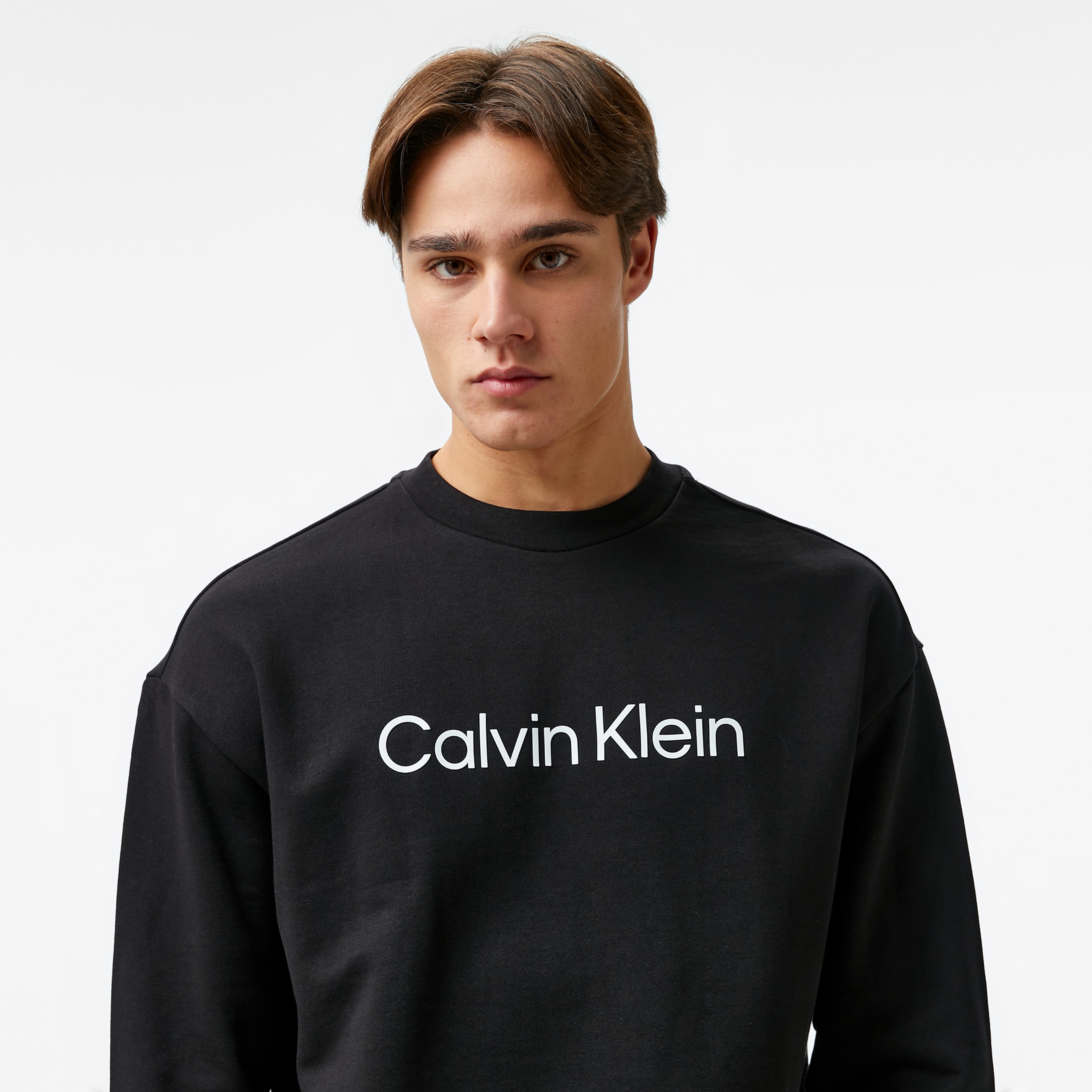 Calvin Klein Hero Logo Comfort Erkek Siyah Sweatshirt