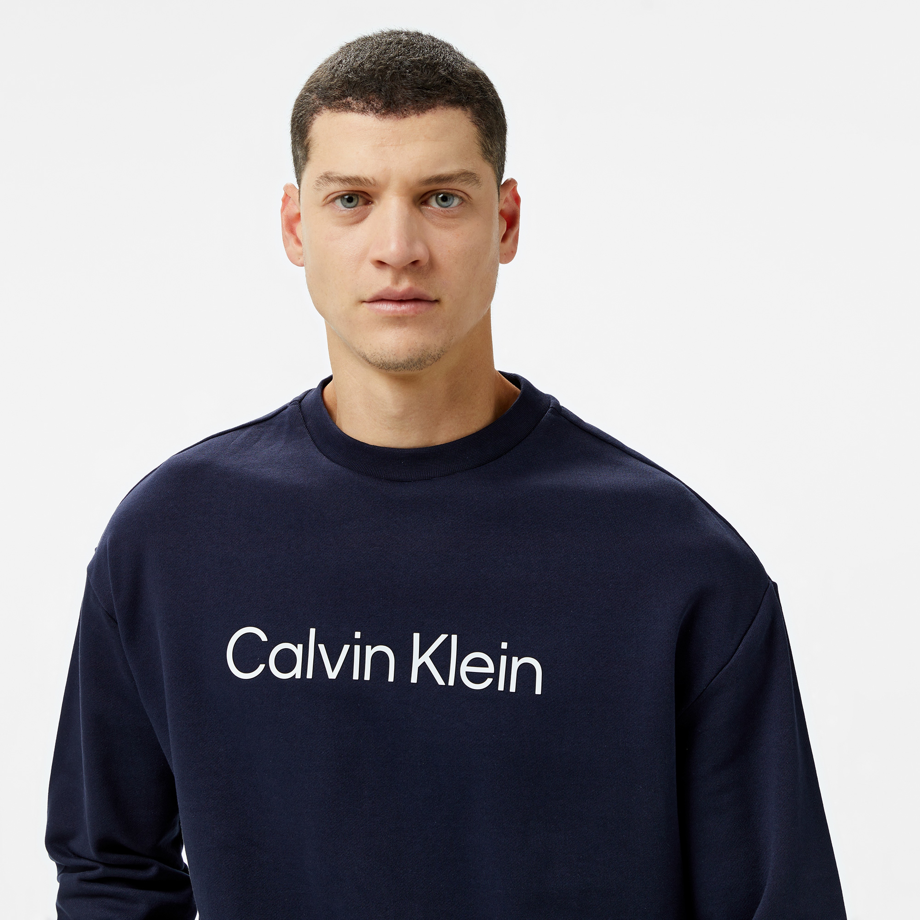 Calvin Klein Hero Logo Comfort Erkek Lacivert Sweatshirt