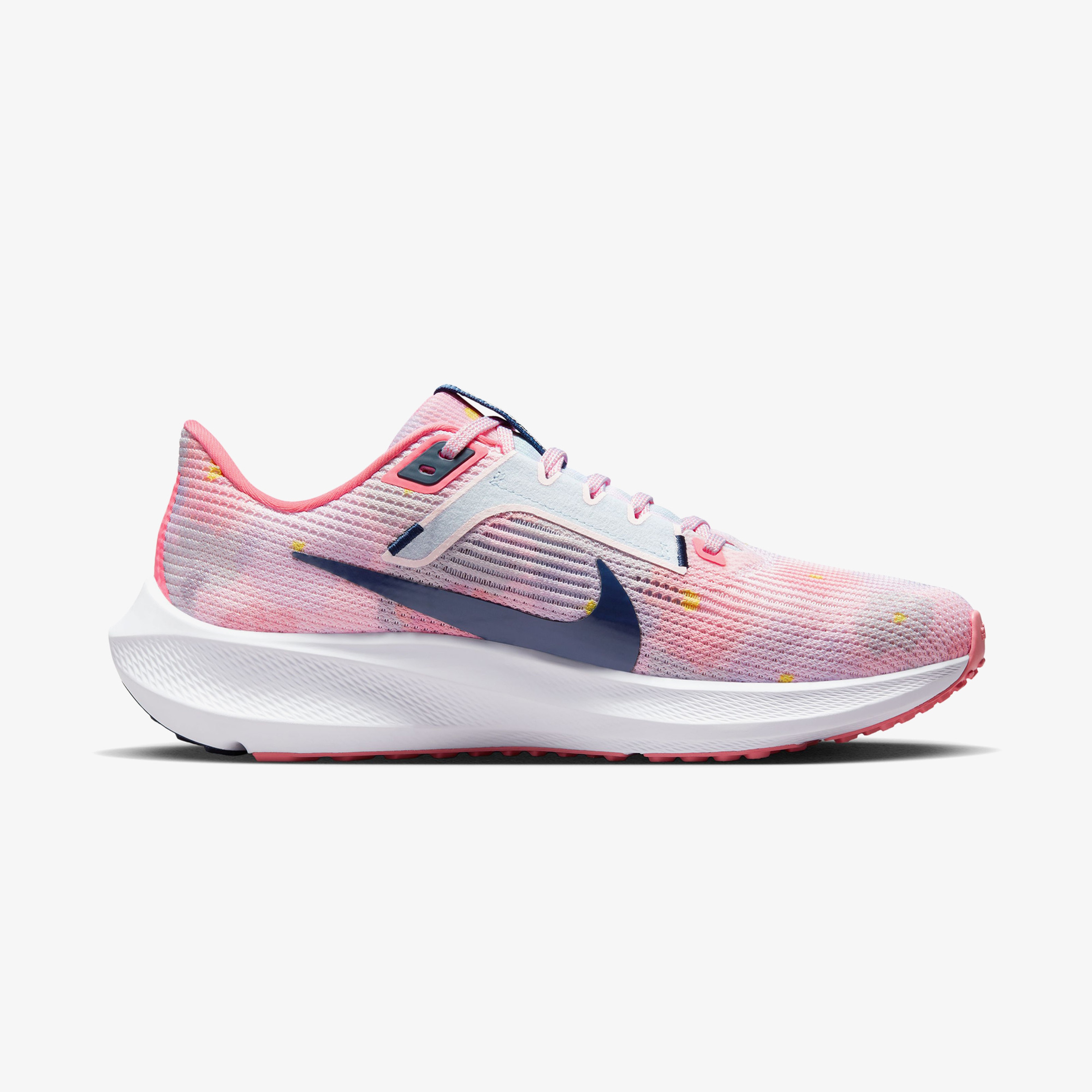 Nike Air Zoom Pegasus 40 Premium Kadın Pembe Koşu Ayakkabısı