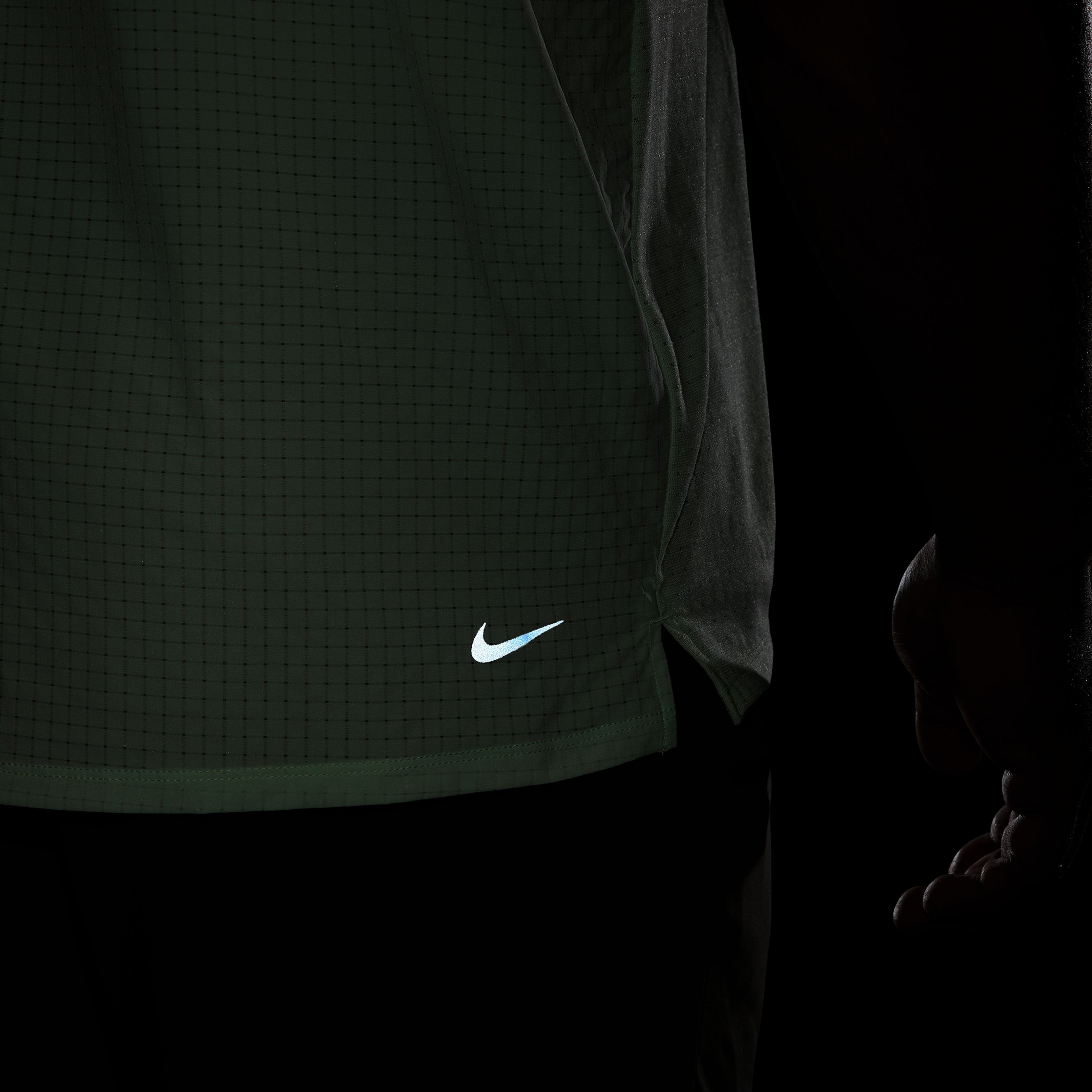 Nike Dri-Fit Trail Solar Chase Erkek Yeşil T-Shirt