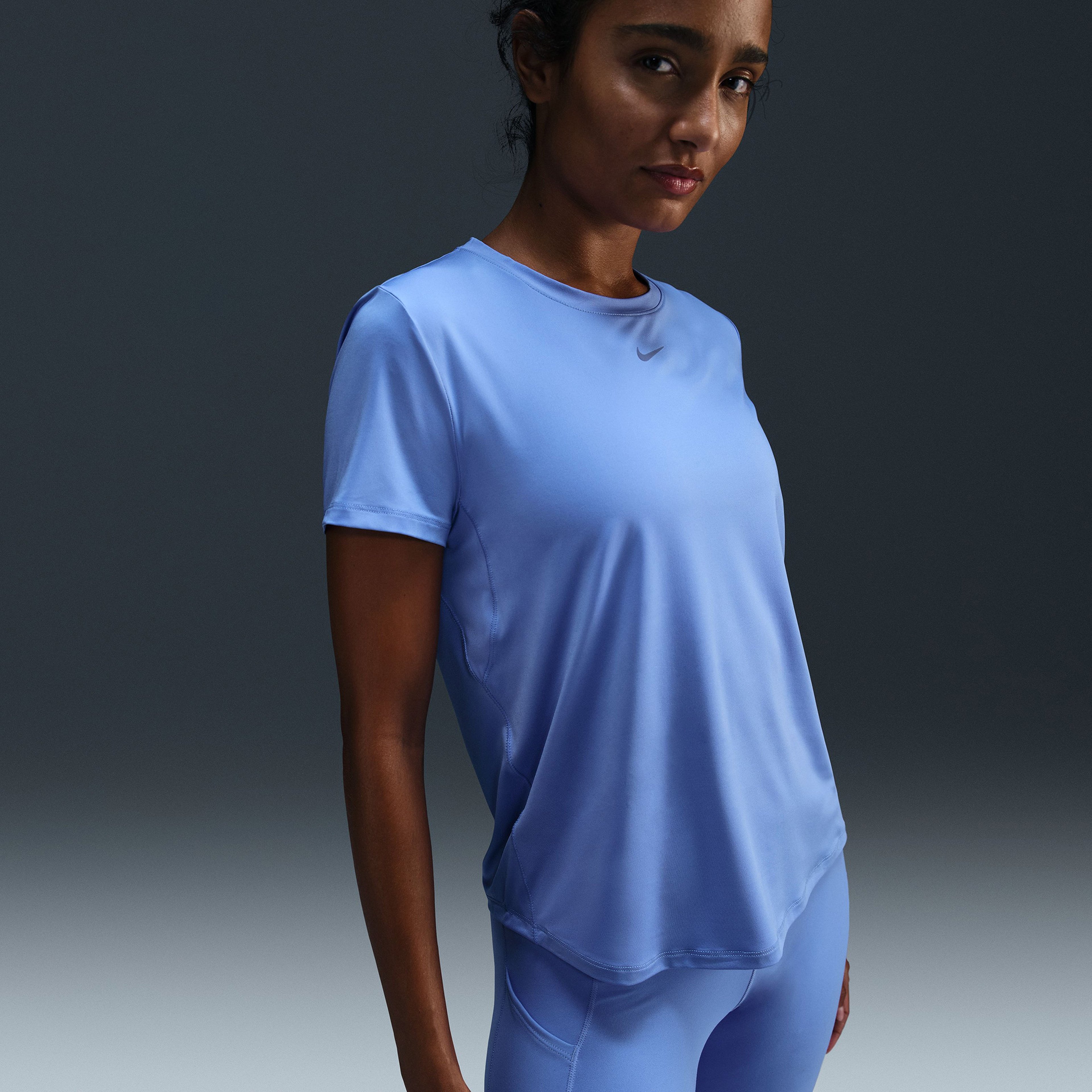 Nike One Classic Dri-Fit Kadın Mavi T-Shirt