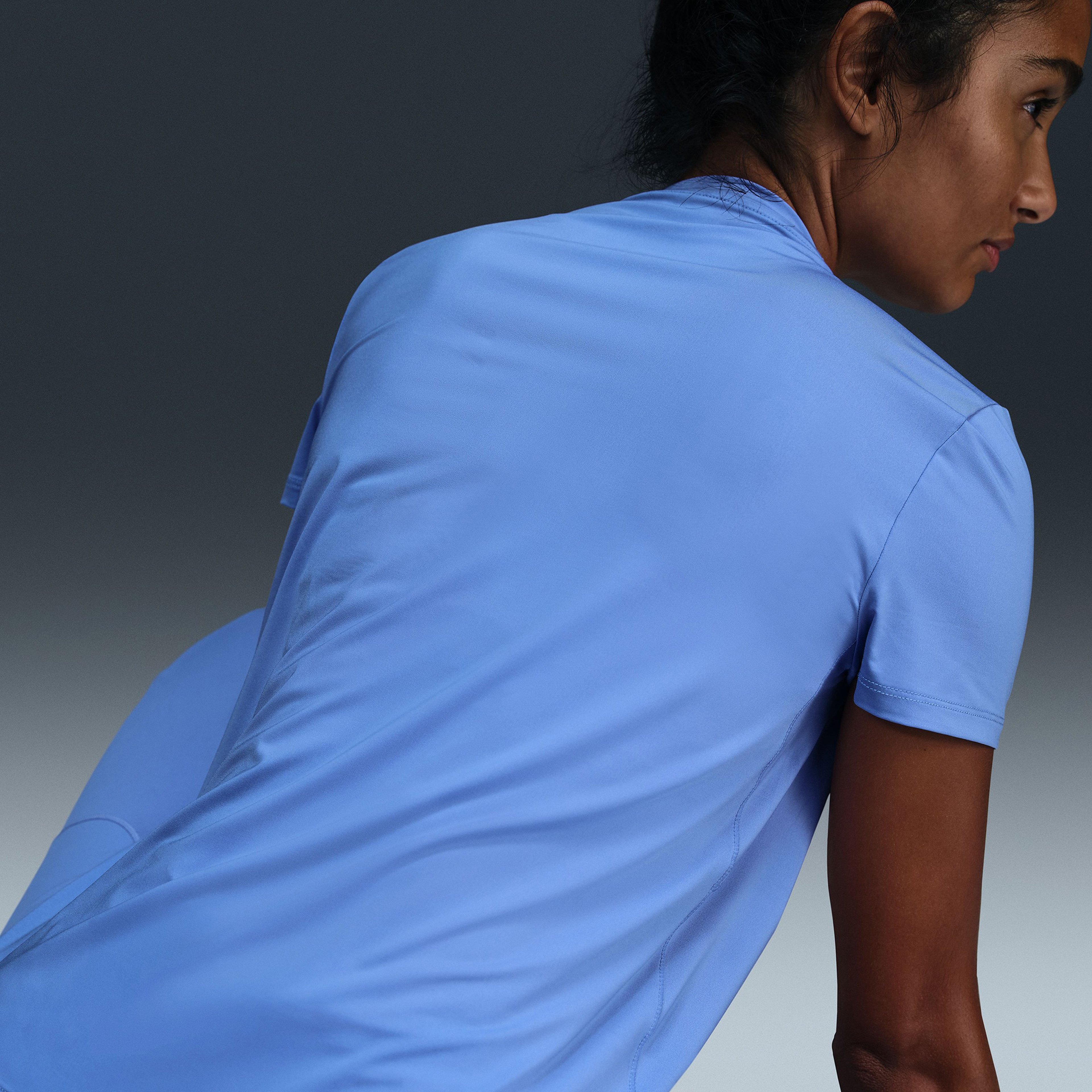 Nike One Classic Dri-Fit Kadın Mavi T-Shirt