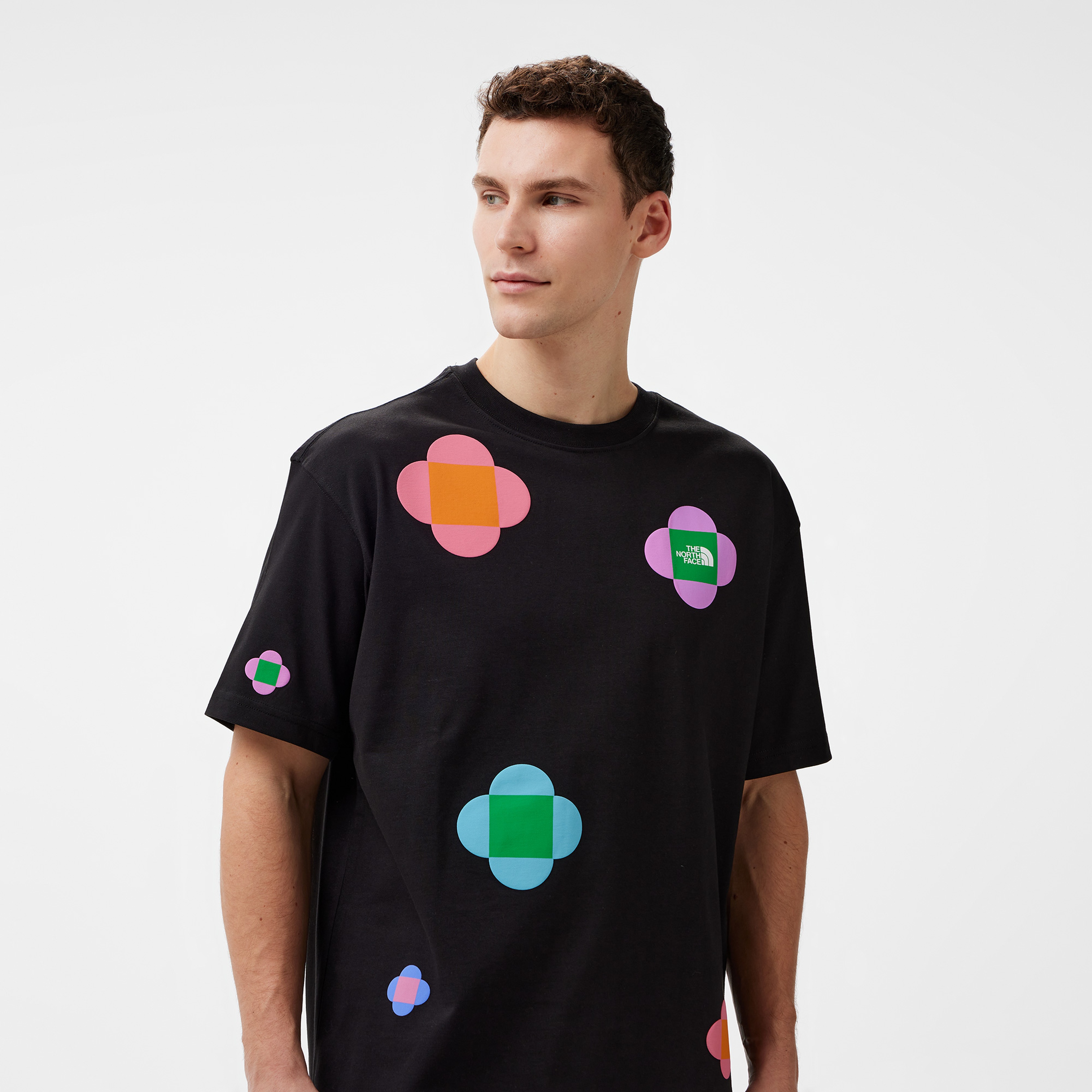 The North Face x Yinka Erkek Siyah T-Shirt