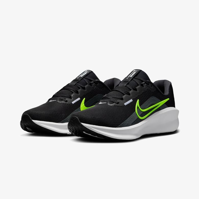 Nike Downshifter 13 Erkek Siyah Koşu Ayakkabısı