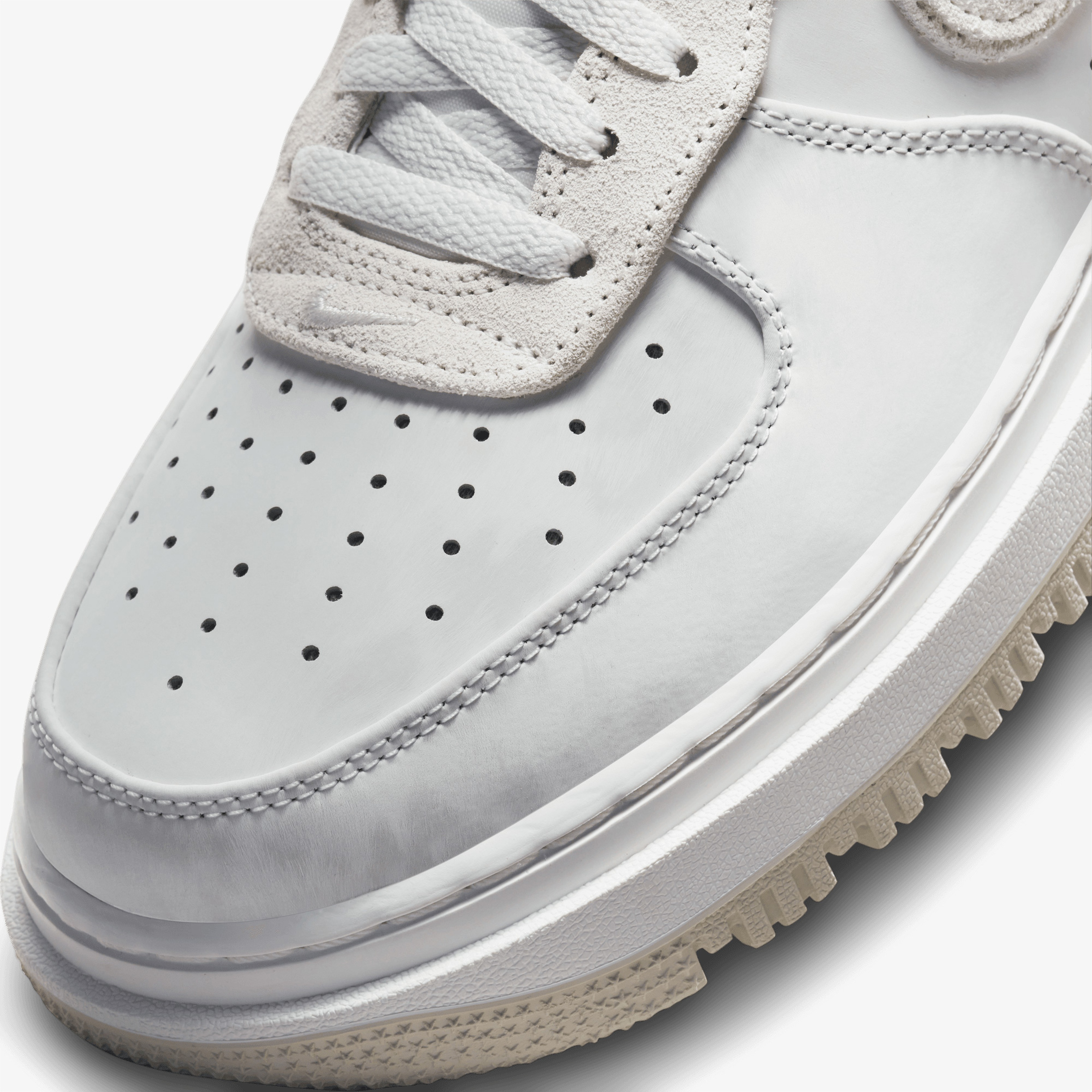 Nike Air Force 1 Luxe Erkek Beyaz Spor Ayakkabı