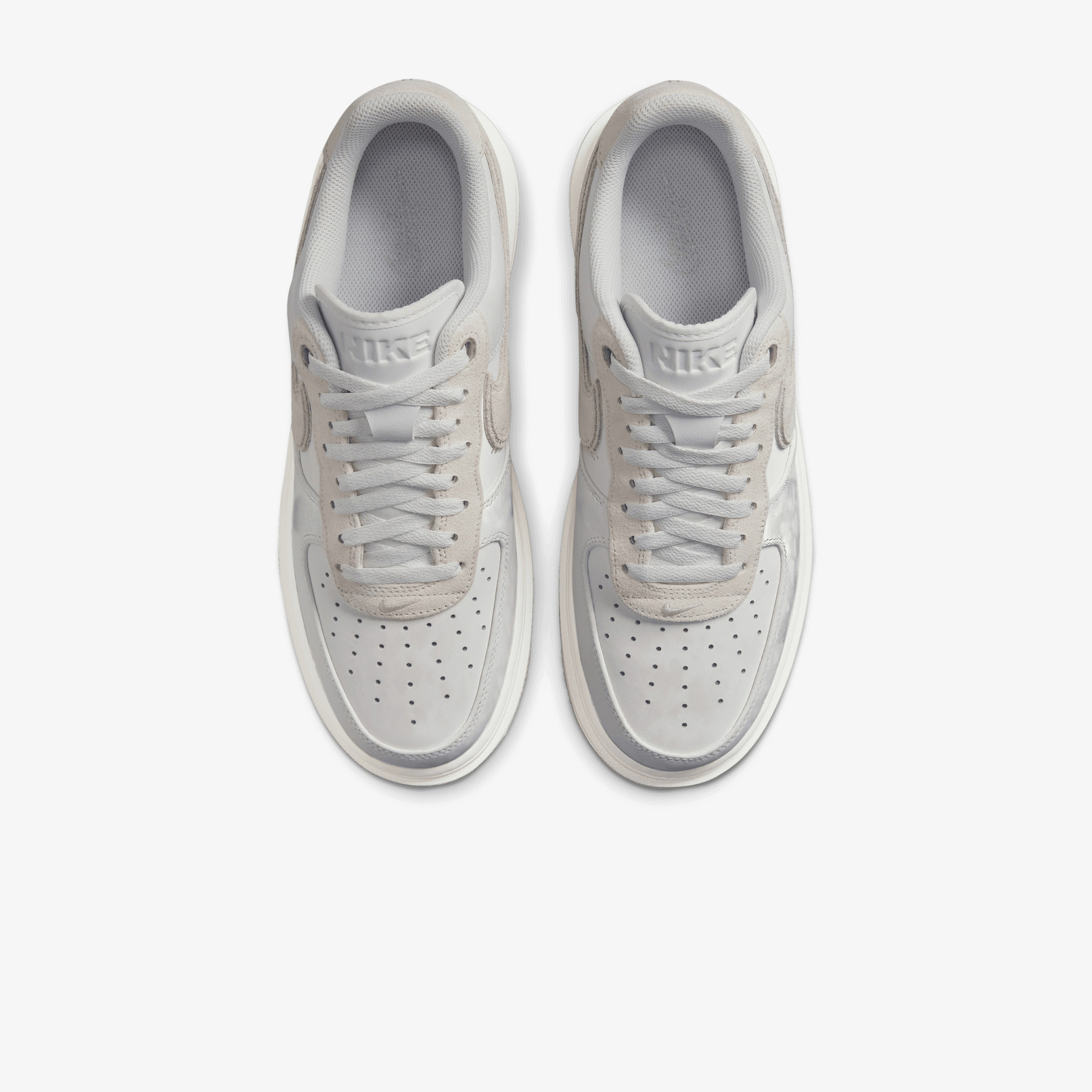 Nike Air Force 1 Luxe Erkek Beyaz Spor Ayakkabı