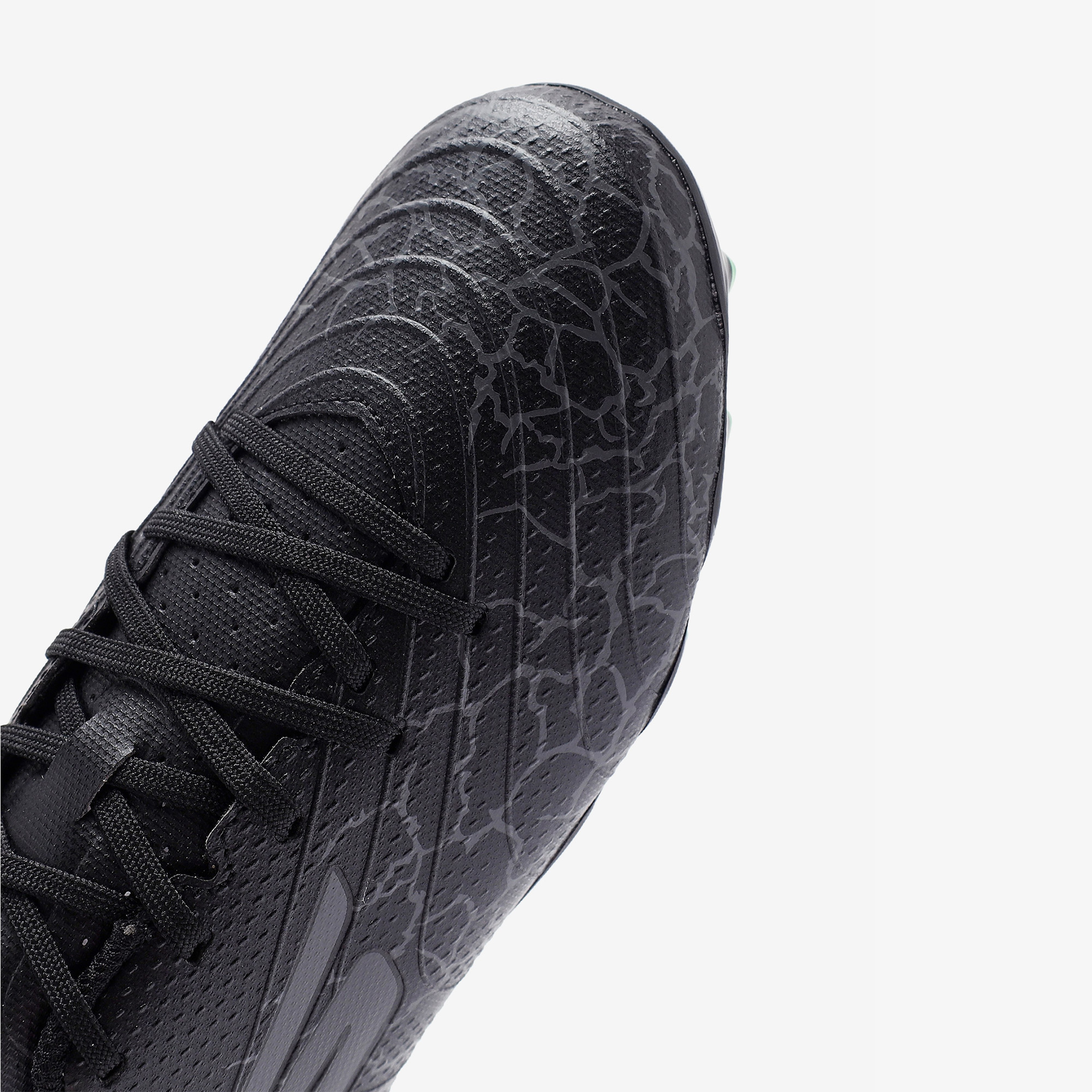 Skechers SKX01 Gold Fg Çocuk Siyah Çim Saha Kramponu