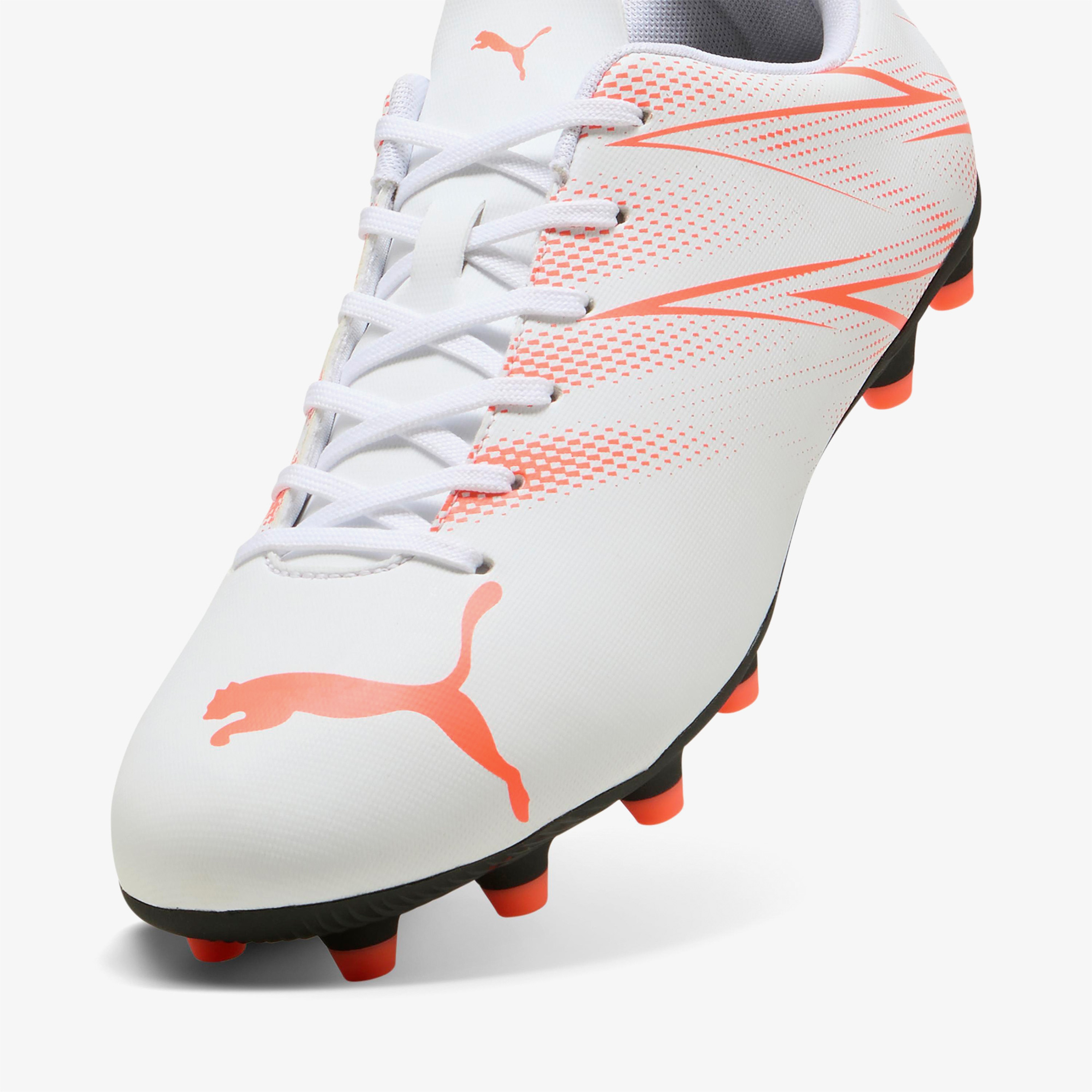Puma Attacanto Fg/Ag Erkek Beyaz Çim Saha Kramponu