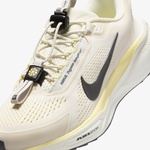 Nike Pegasus EasyOn Kadın Beyaz Koşu Ayakkabısı