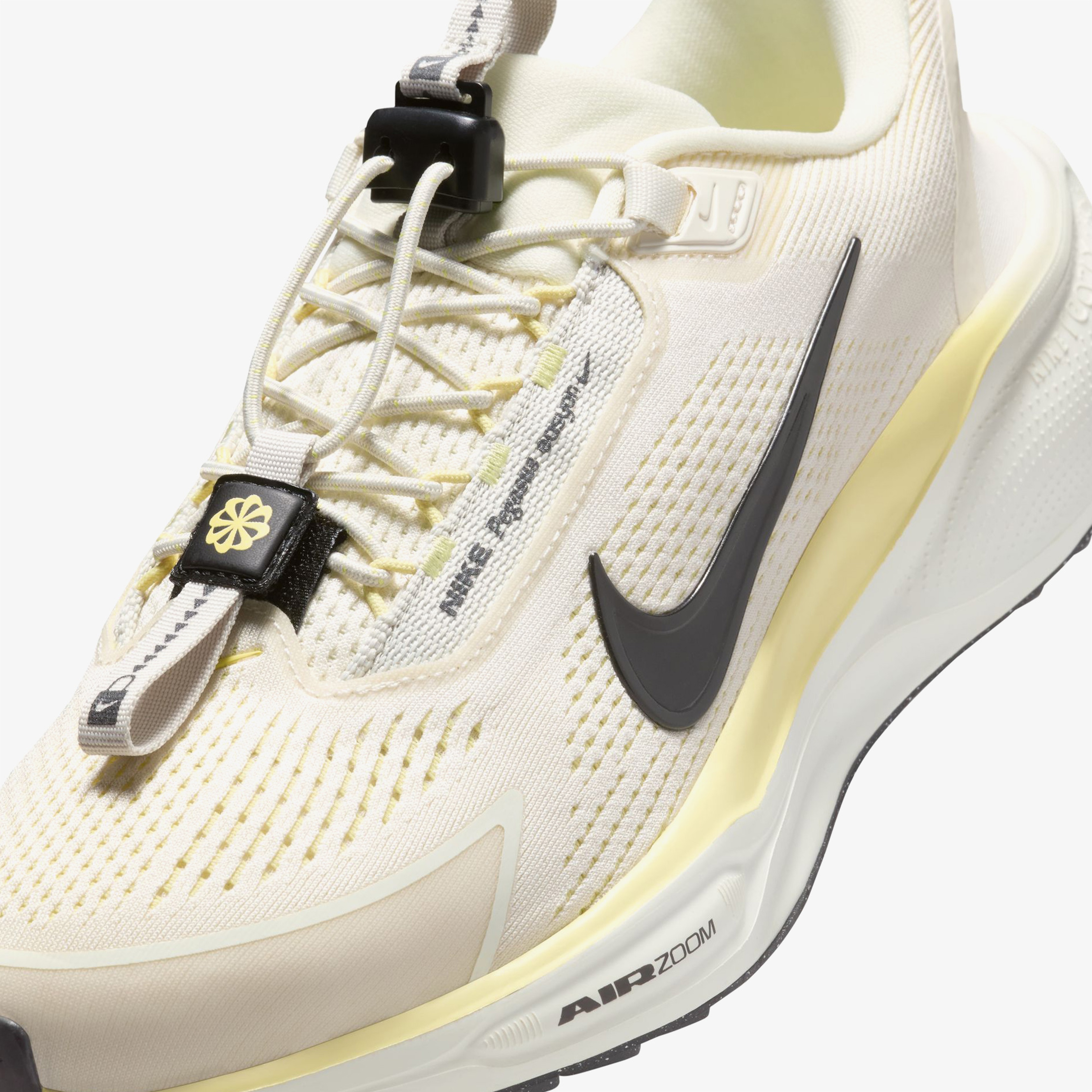 Nike Pegasus EasyOn Kadın Beyaz Koşu Ayakkabısı