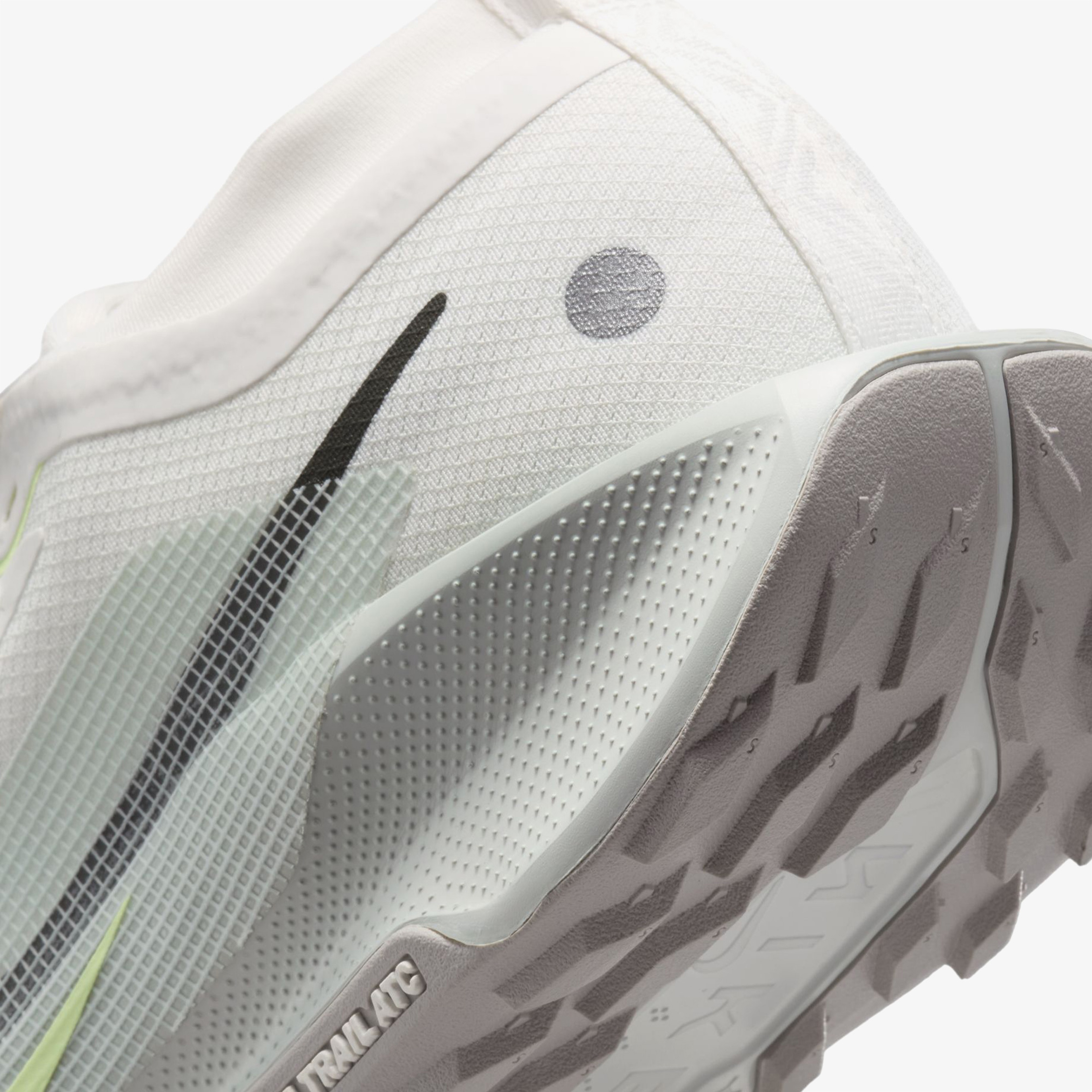 Nike Pegasus Trail 5 Gore Tex Erkek Beyaz Koşu Ayakkabısı