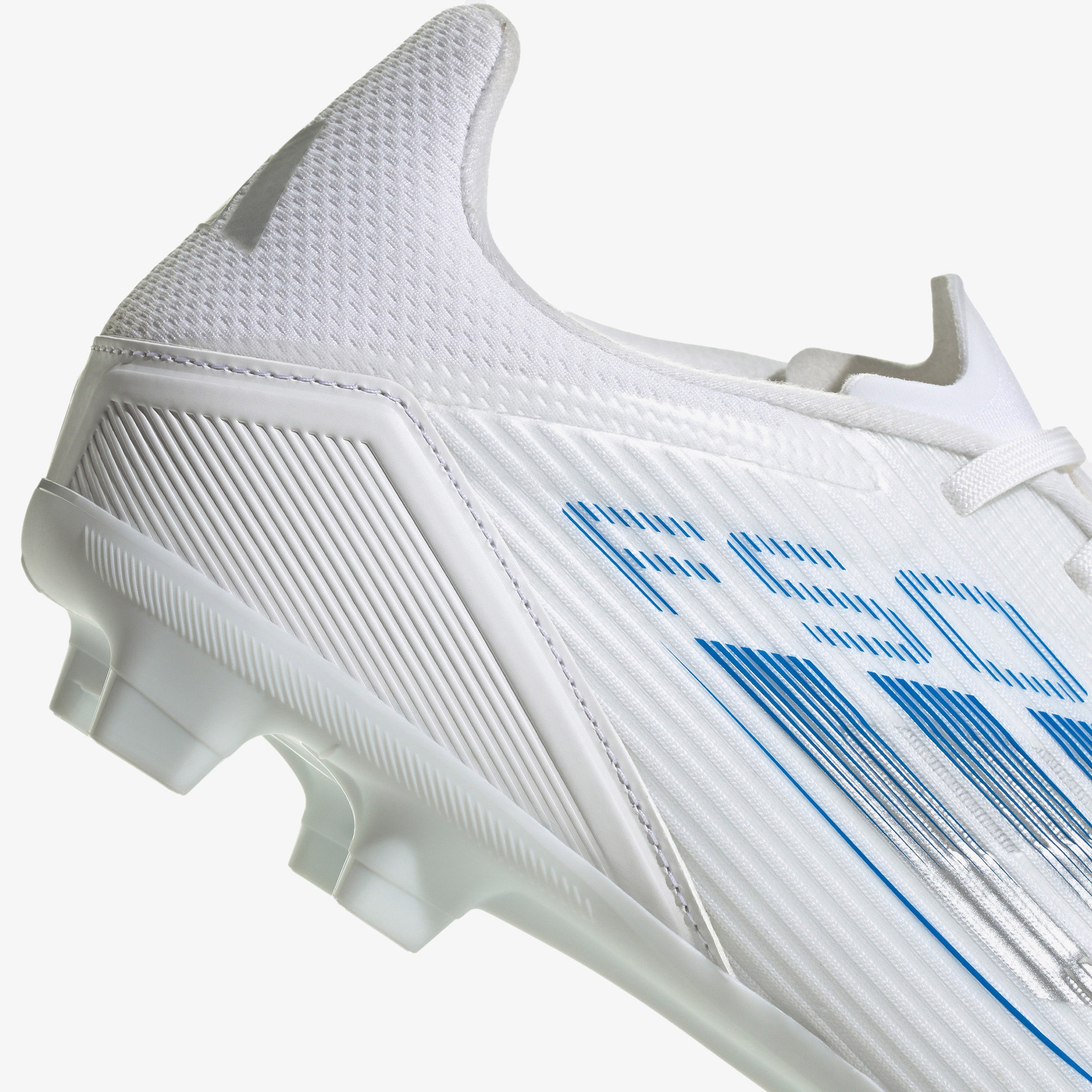 adidas F50 League Erkek Beyaz Çim Saha Kramponu