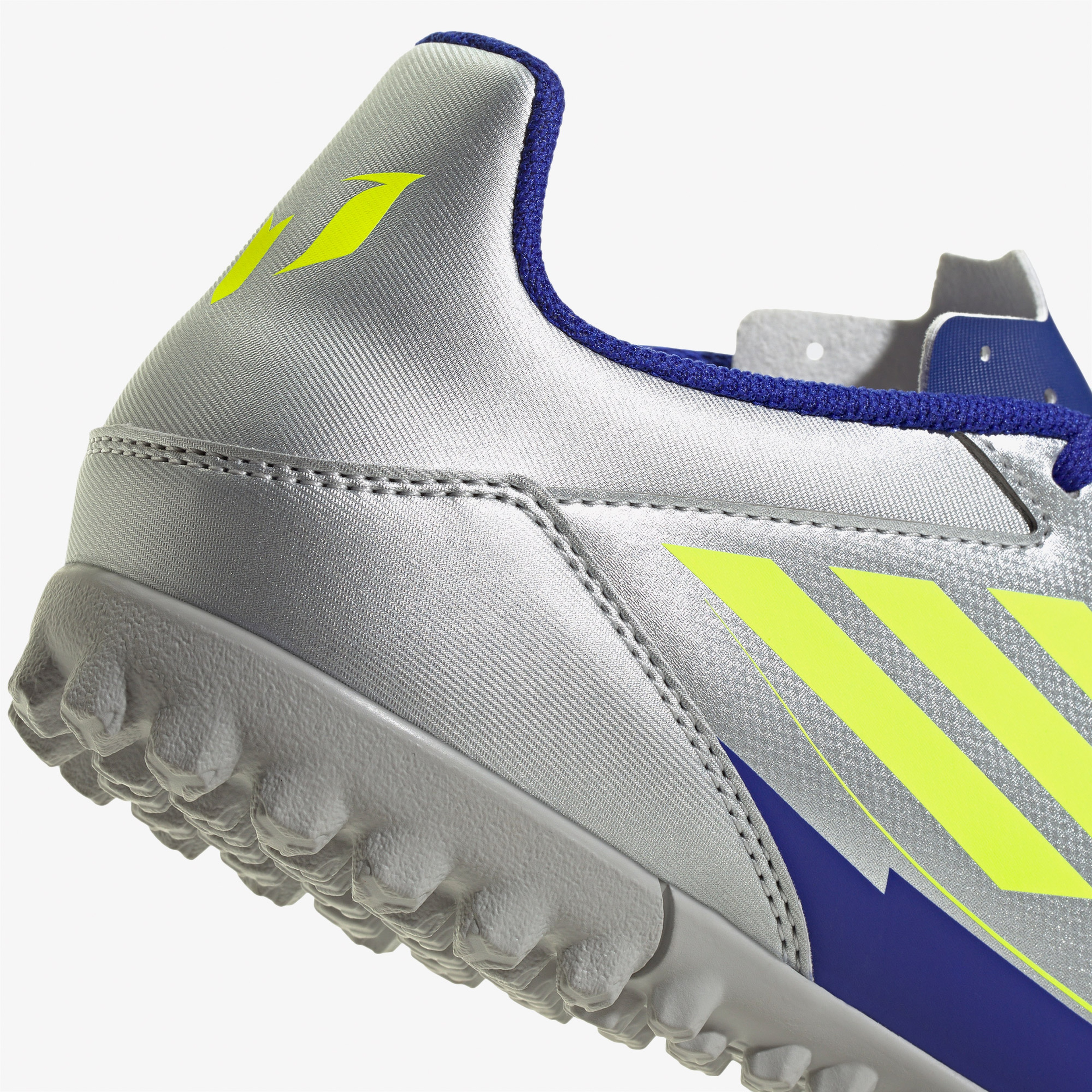 adidas F50 Club Messi Erkek Gri Halı Saha Kramponu