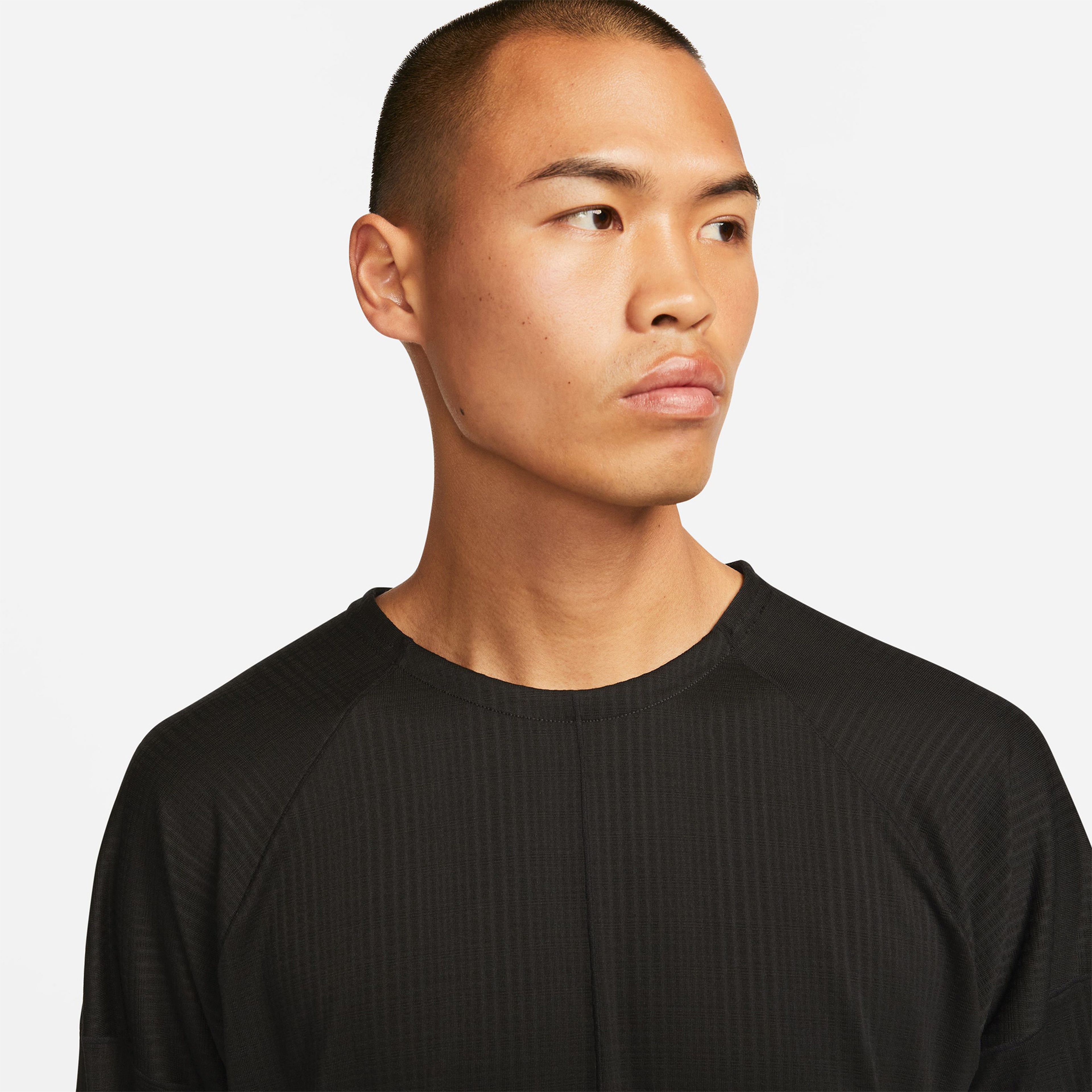 Nike Yoga Dri-Fit Erkek Siyah Uzun Kollu T-Shirt