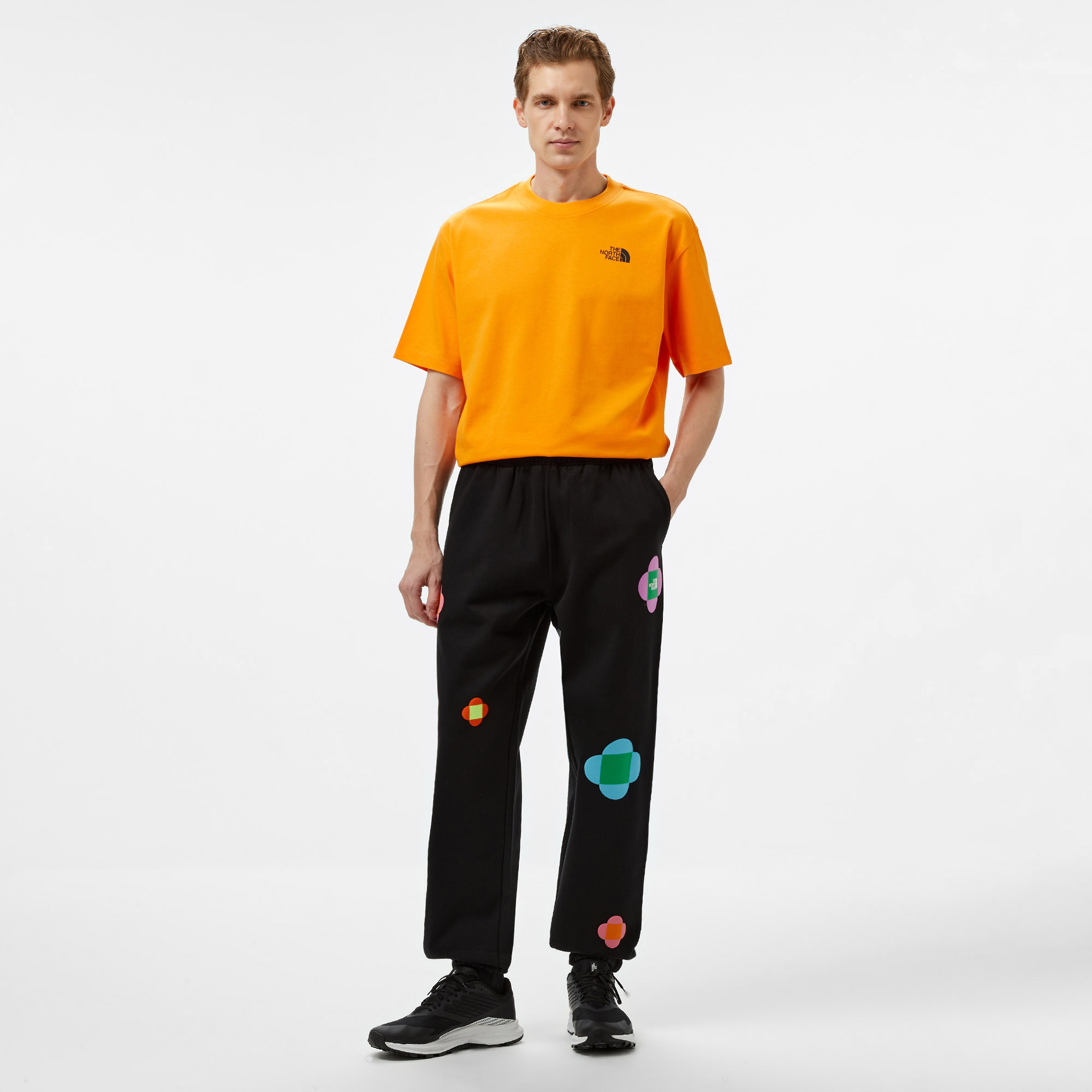 The North Face Yinka Ilori Box Graphic Erkek Sarı T-Shirt