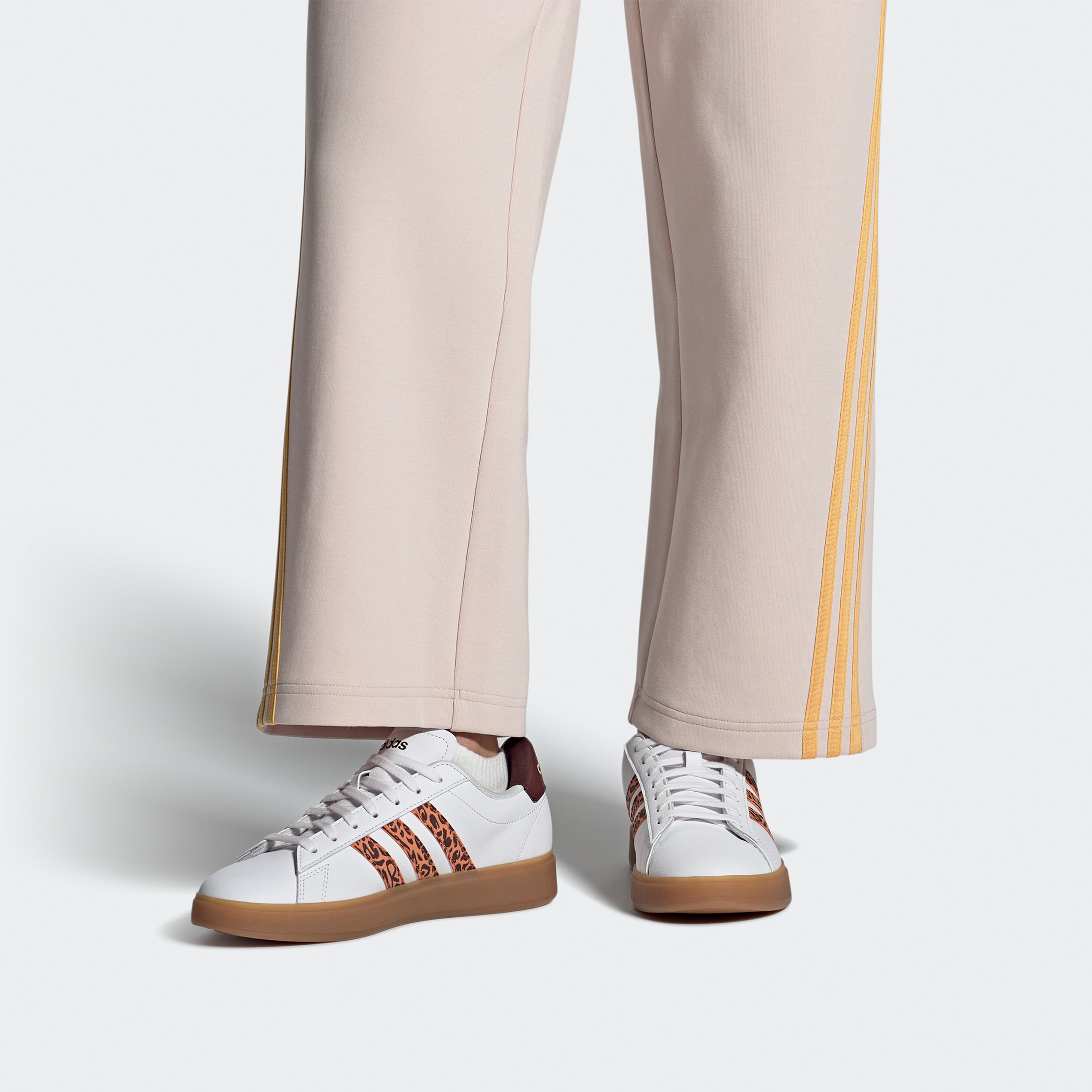 adidas Grand Court 2.0 Kadın Beyaz Günlük Sneaker