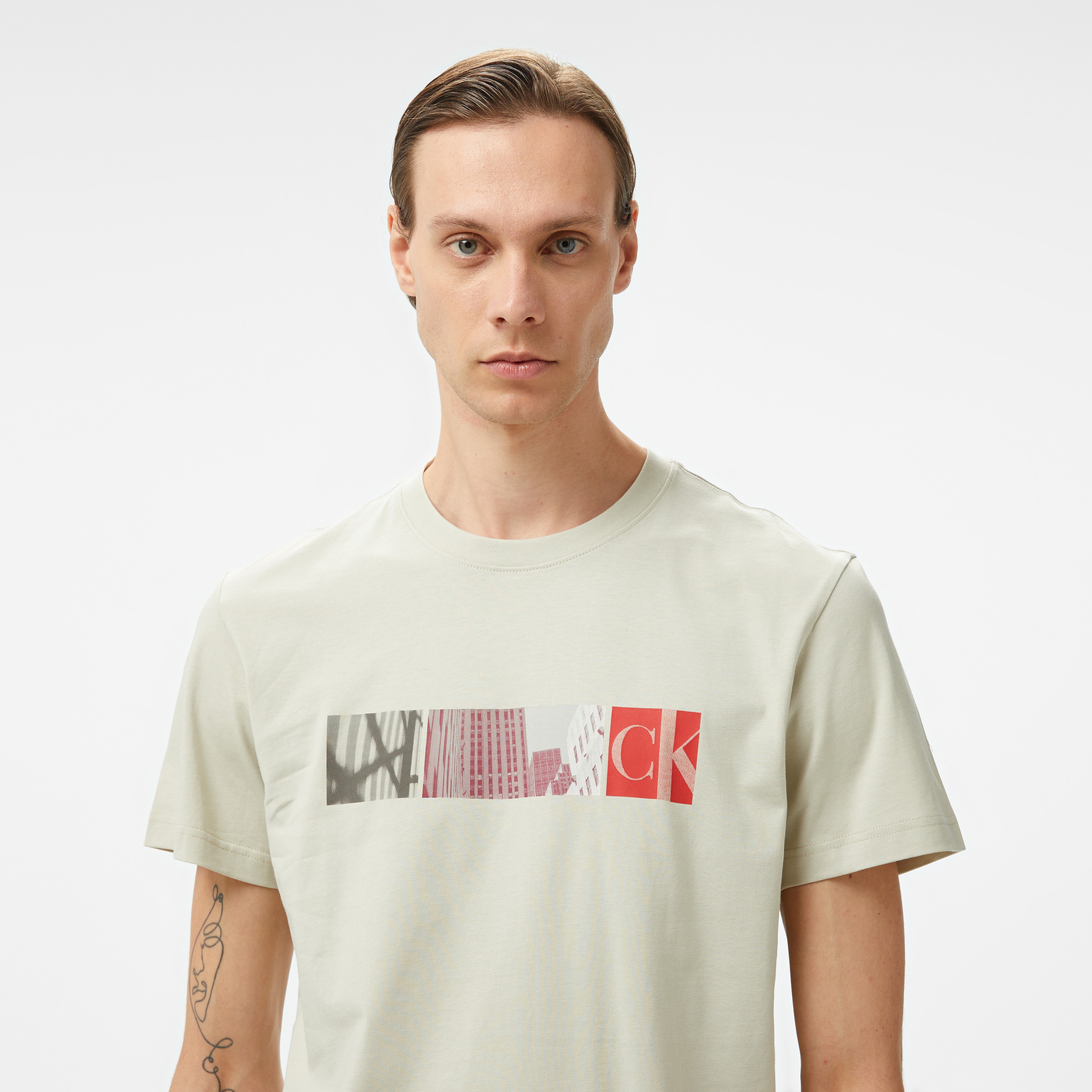Calvin Klein Jeans City Block Erkek Gri T-Shirt