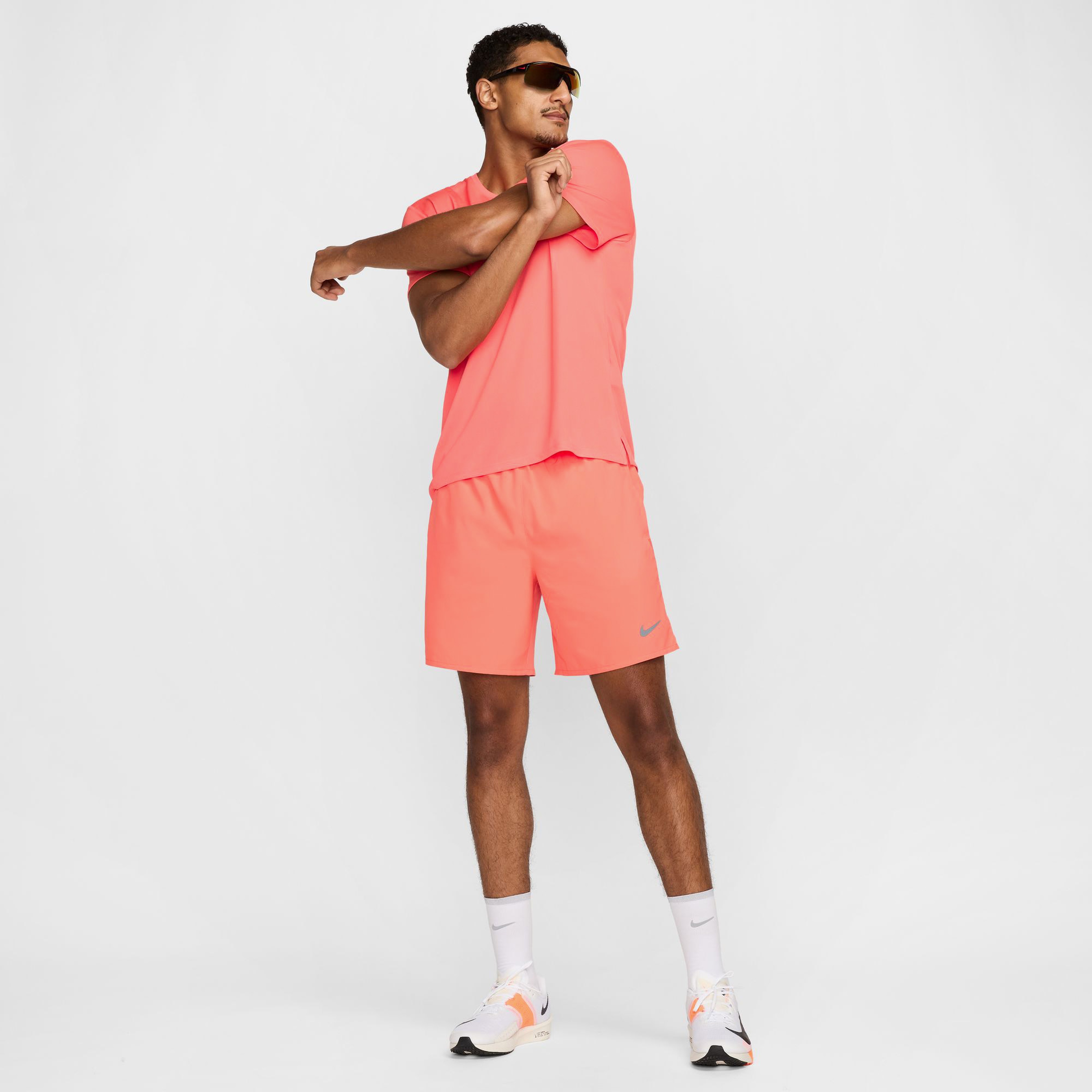 Nike Erkek Pembe Şort