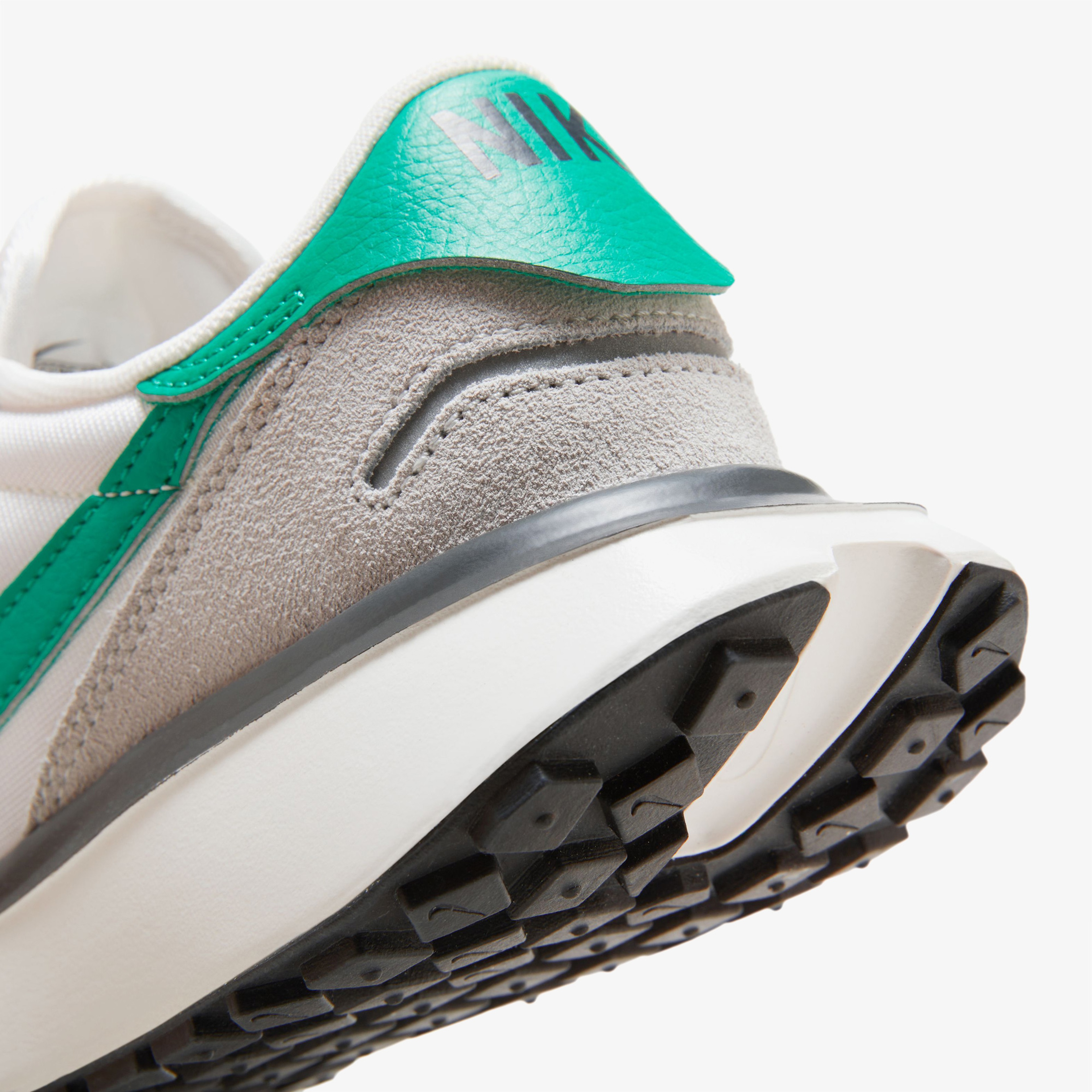 Nike Phoenix Waffle Kadın Beyaz Spor Ayakkabı