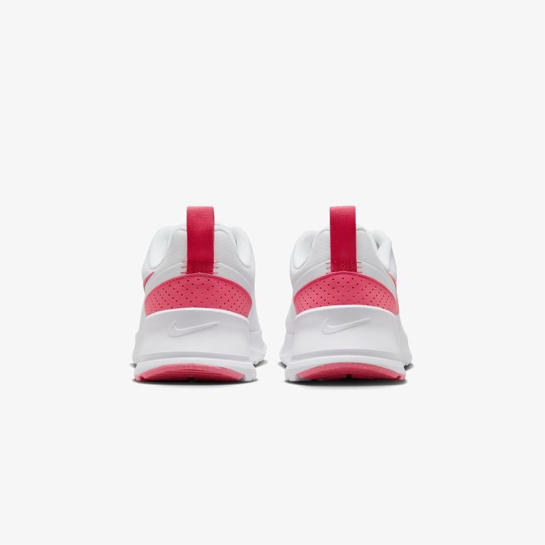 Nike Air Max Nuaxis Kadın Beyaz Günlük Sneaker