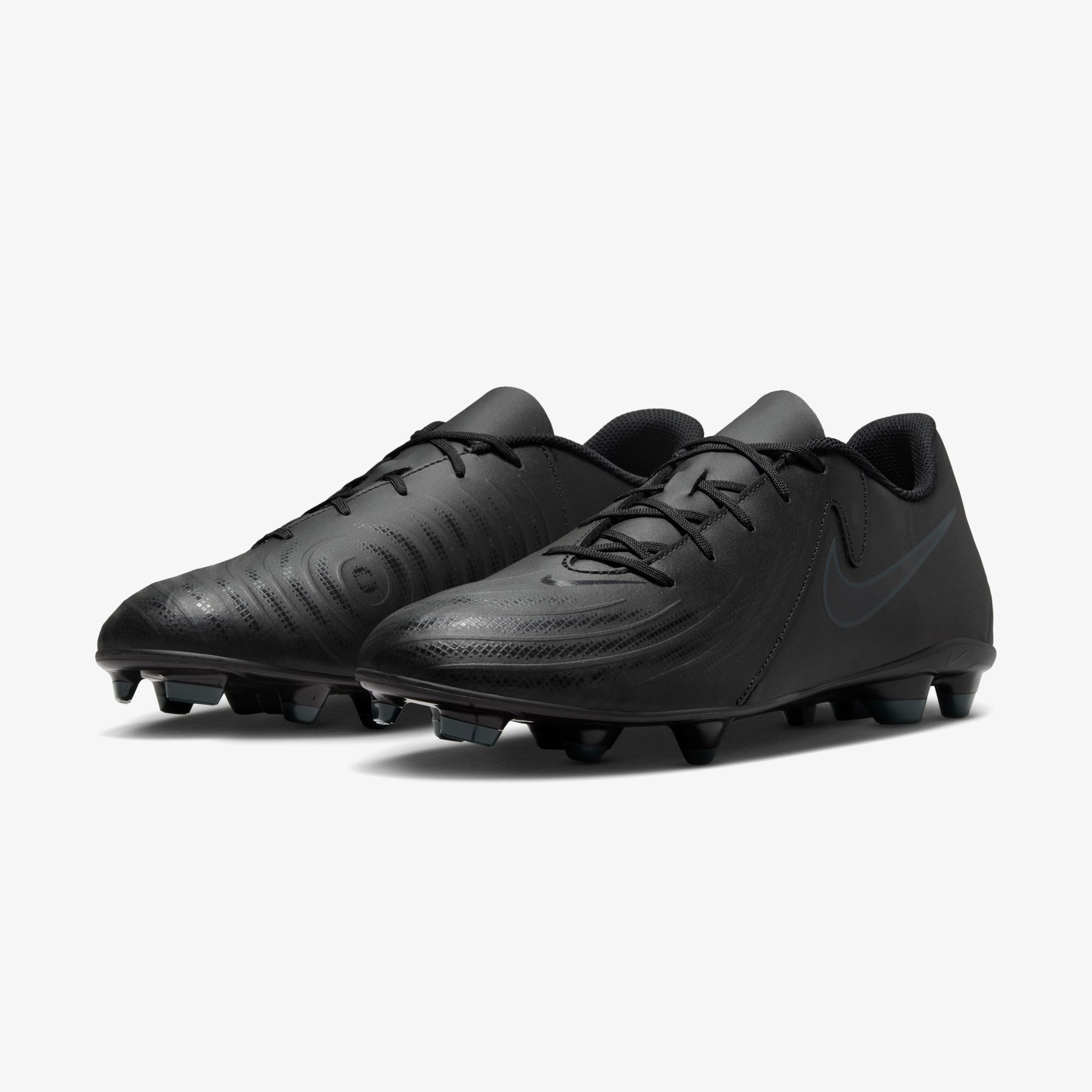 Nike Phantom GX II Club Erkek Siyah Çim Saha Kramponu