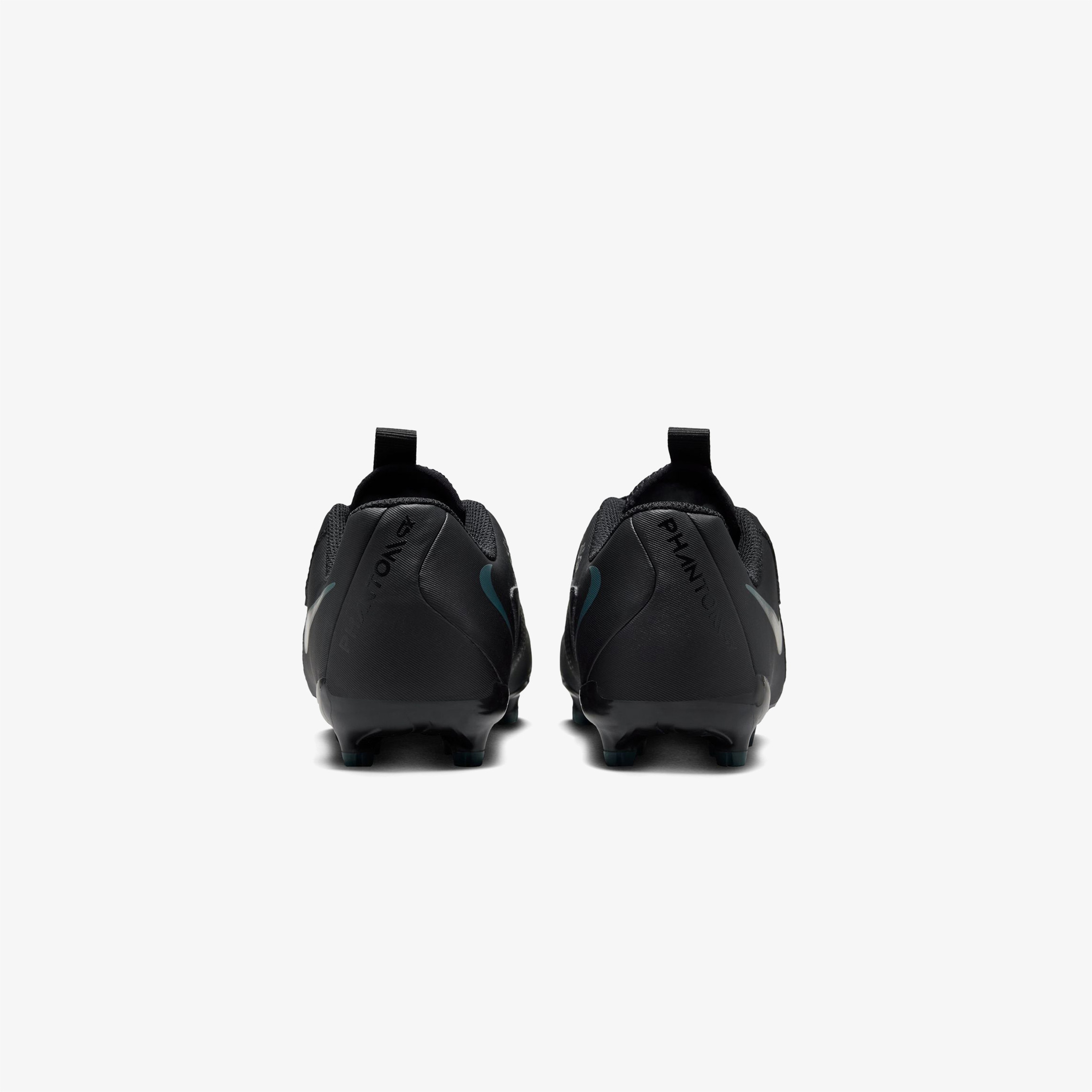 Nike Phantom GX II Fg Çocuk Siyah Çim Saha Kramponu
