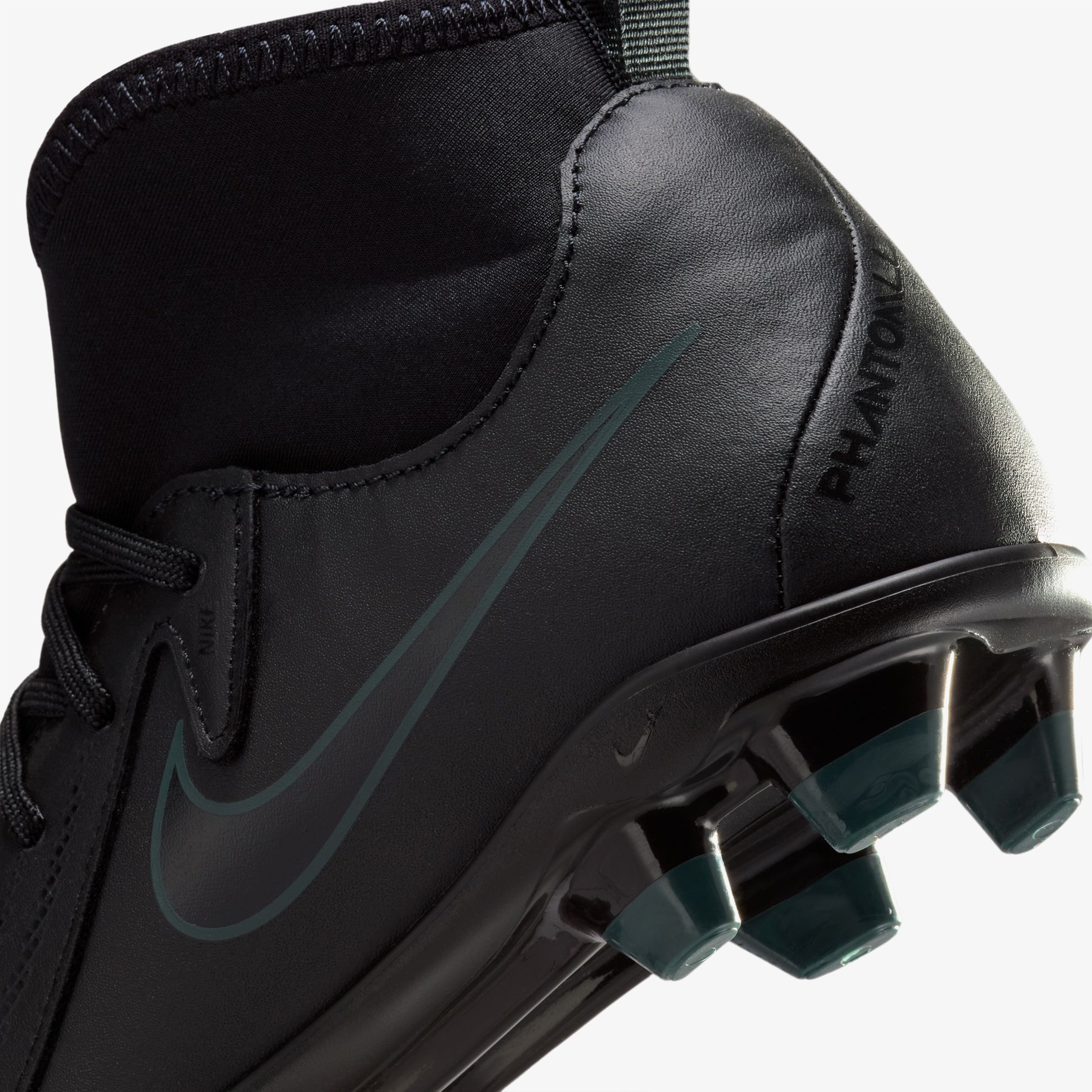 Nike Phantom Luna II Club Jr Çocuk Siyah Bilekli Çim Saha Kramponu