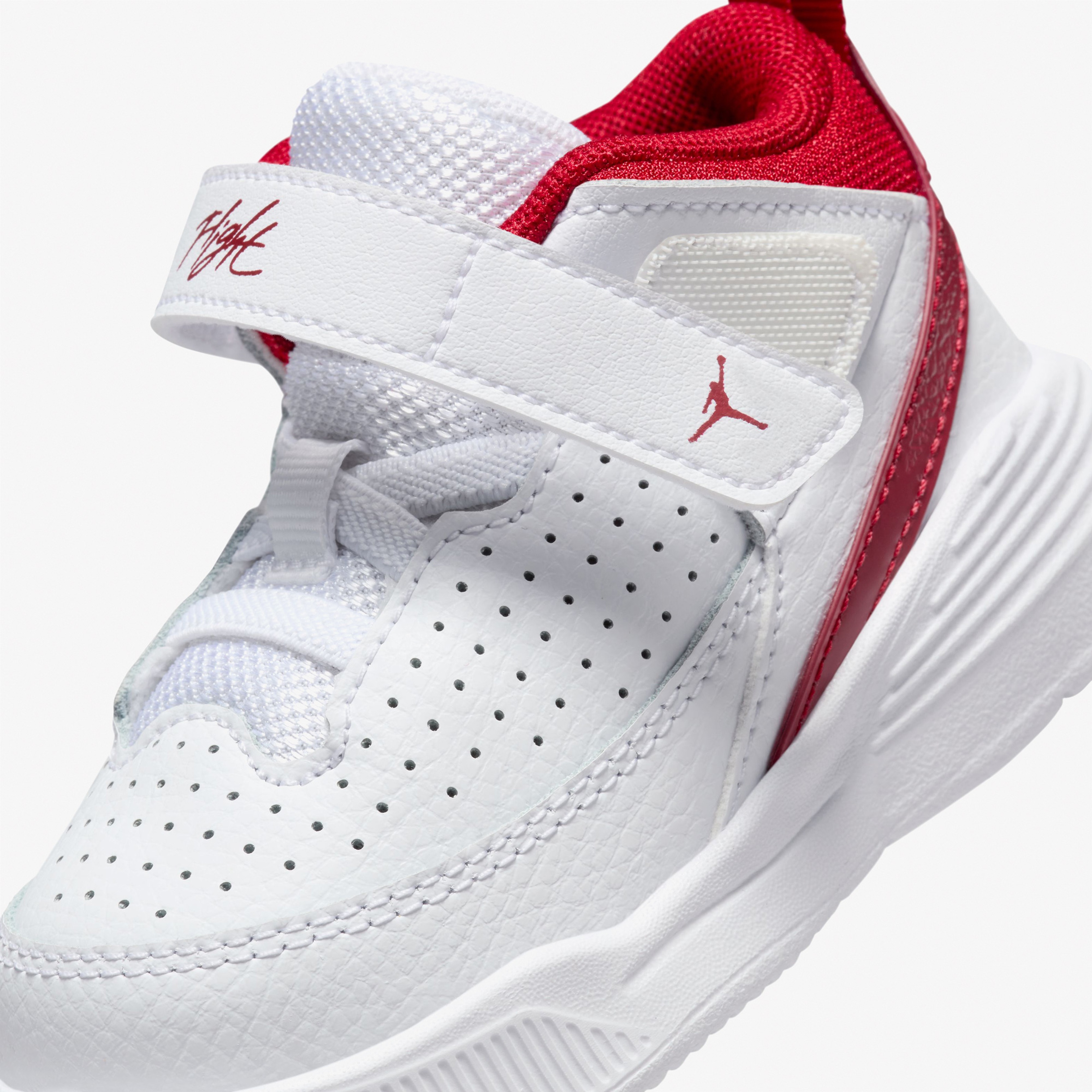 Jordan Max Aura 5 Çocuk Beyaz Spor Ayakkabı