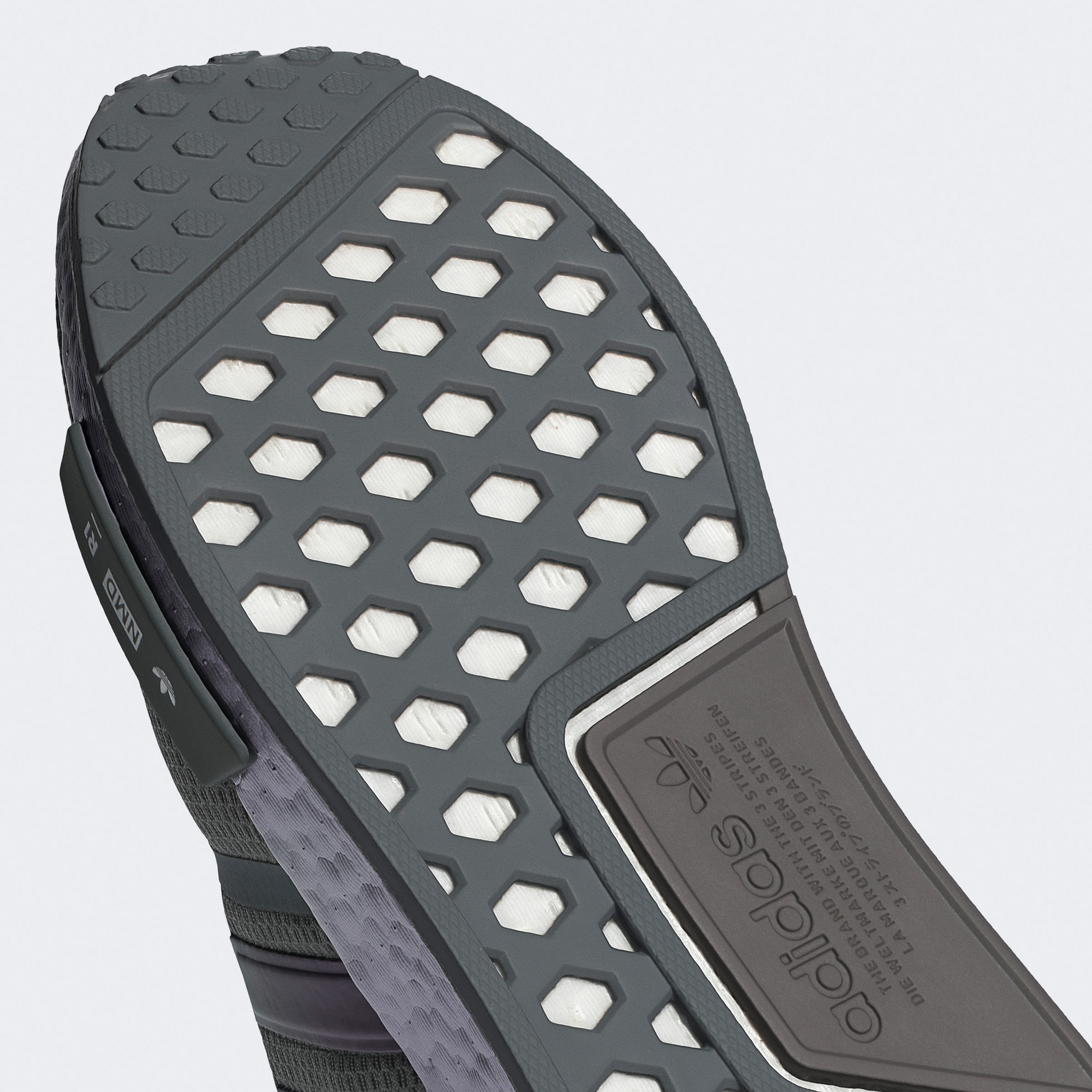 adidas NMD_R1 Erkek Gri Sneaker