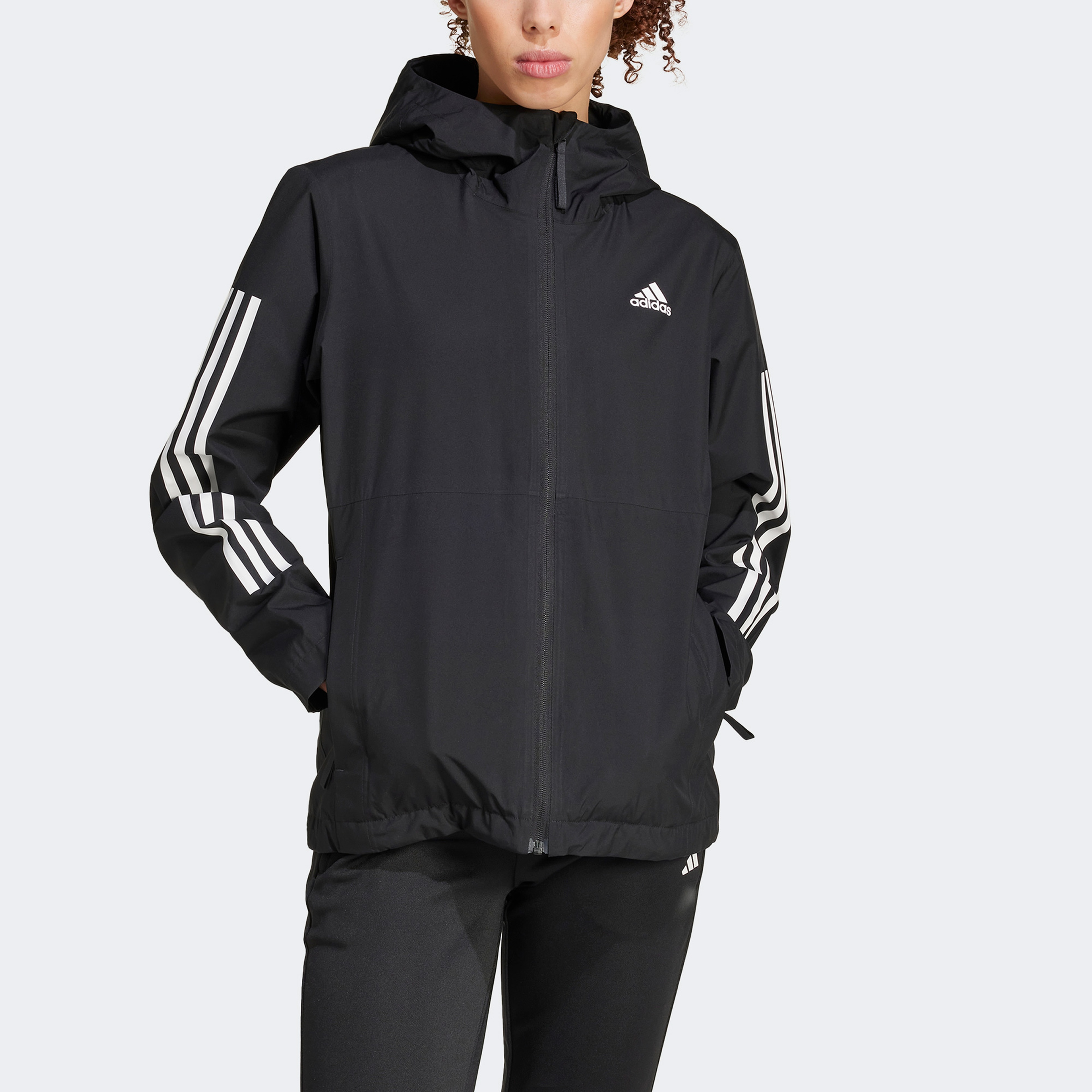 adidas Essentials 3 Striped Rain.RDY Kadın Siyah Günlük Mont