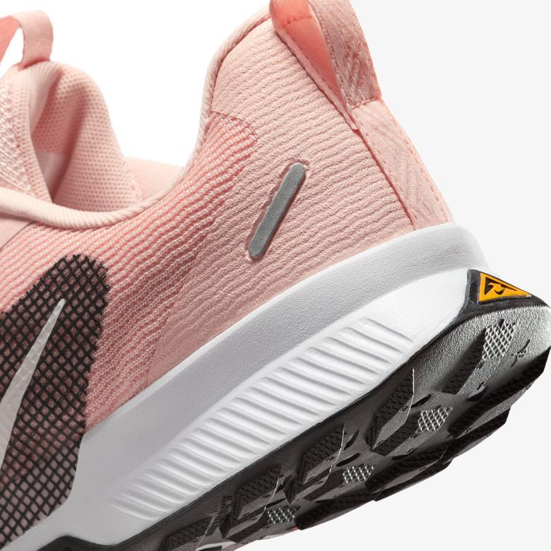 Nike Juniper Trail 3 Kadın Kırmızı Koşu Ayakkabısı