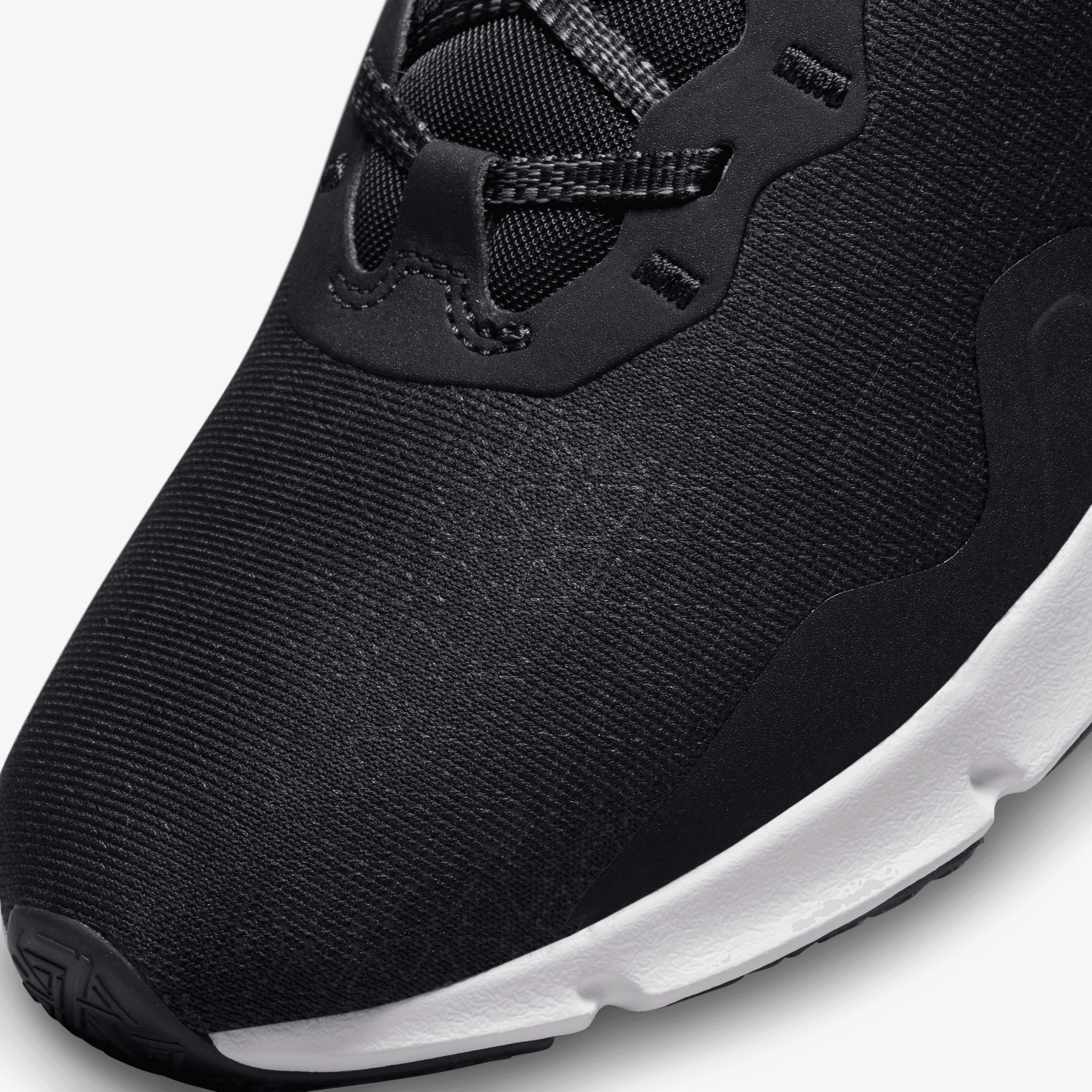 Nike Legend Essential 2 Prm Kadın Siyah Spor Ayakkabı