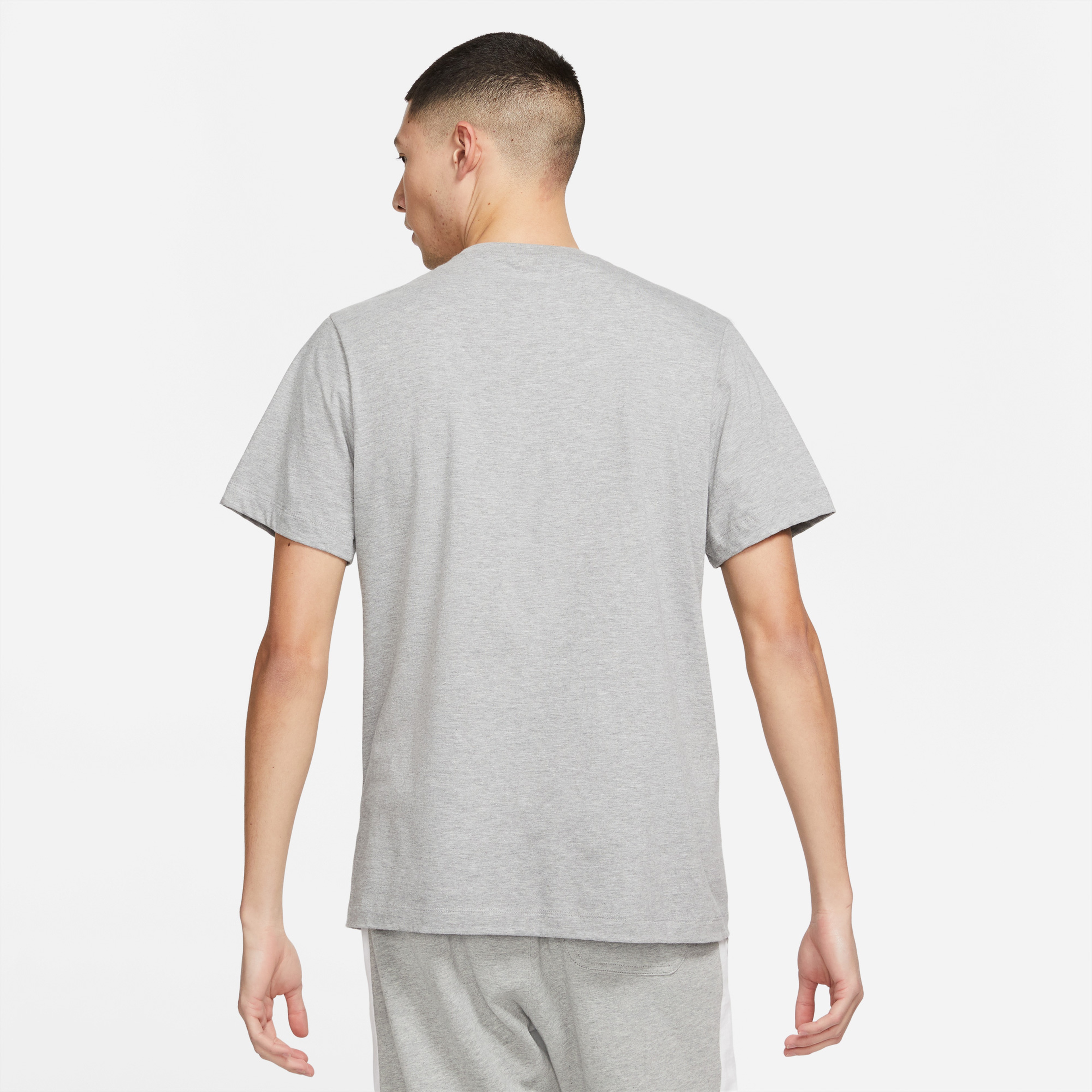 Nike Sportswear Swoosh Erkek Gri T-Shirt