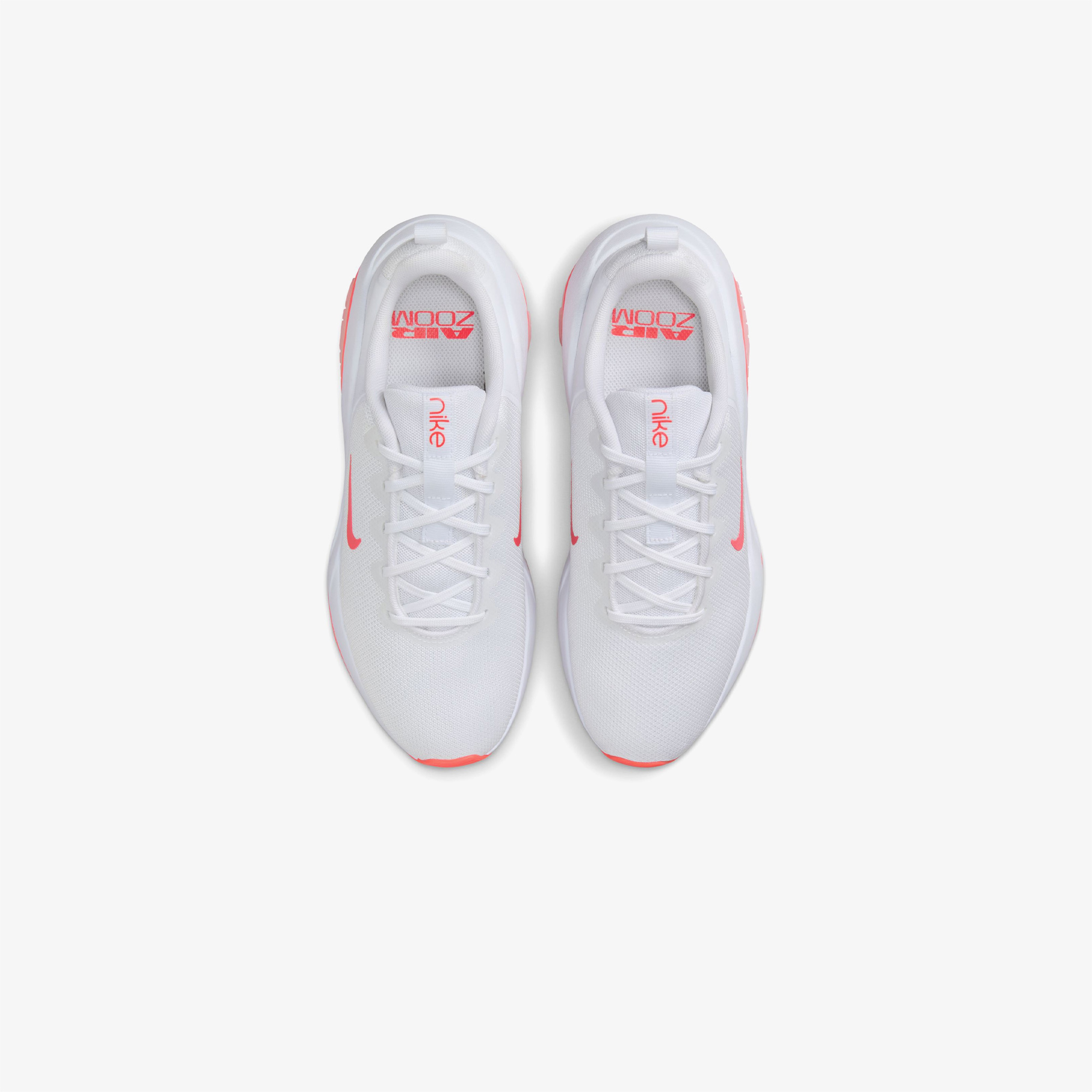 Nike Bella 7 Kadın Beyaz Antrenman Ayakkabısı