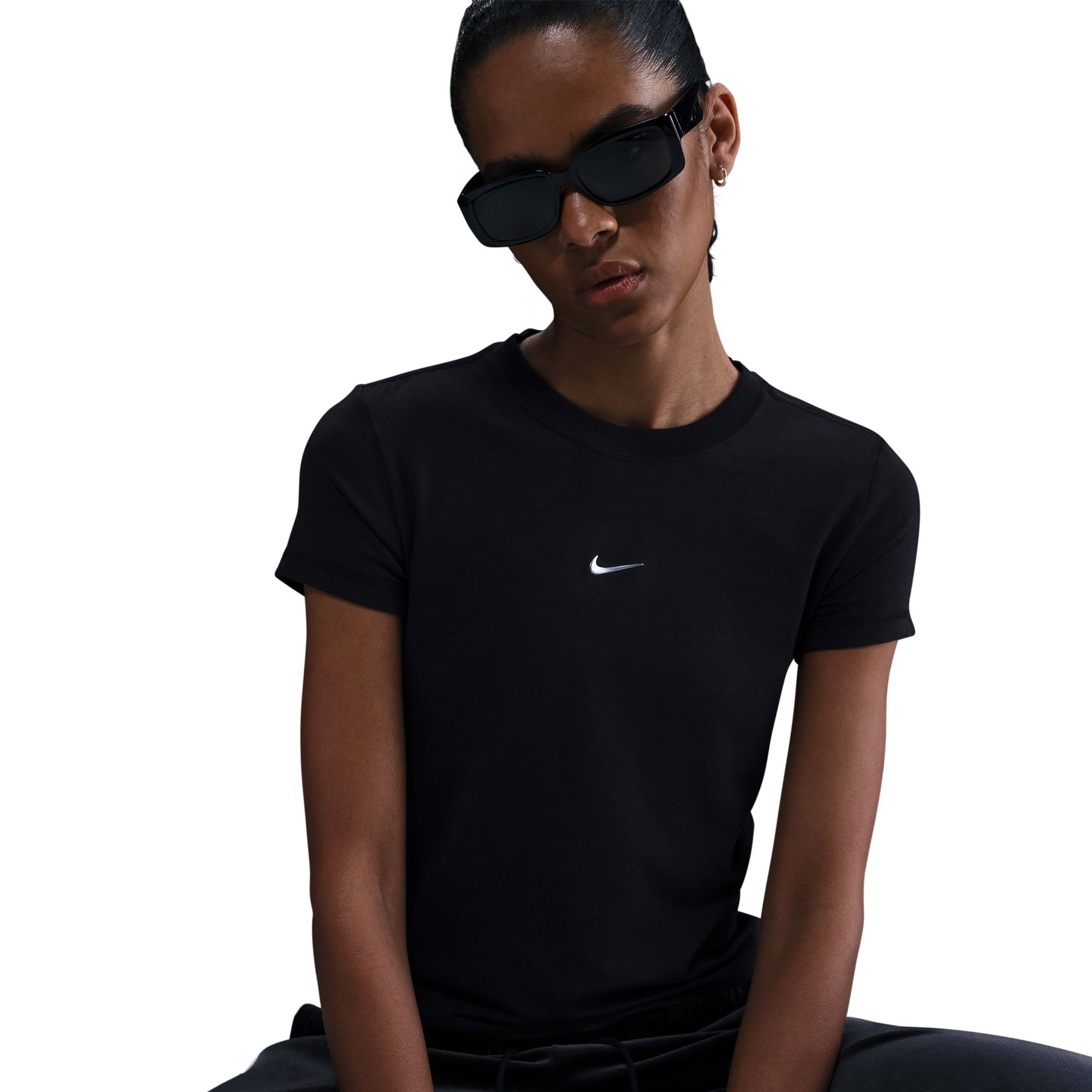 Nike Sportswear Chill Knit Kadın Siyah T-Shirt