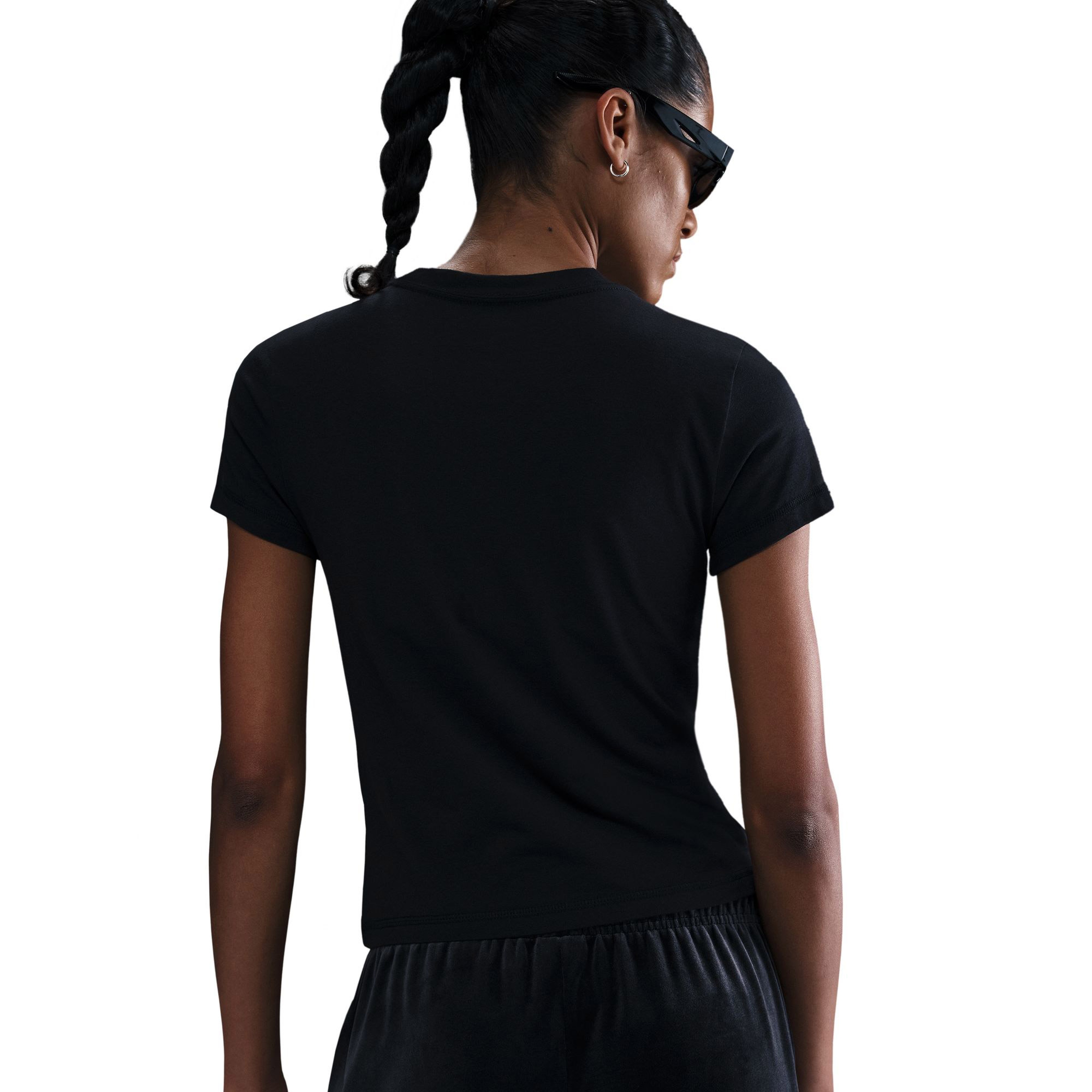 Nike Sportswear Chill Knit Kadın Siyah T-Shirt