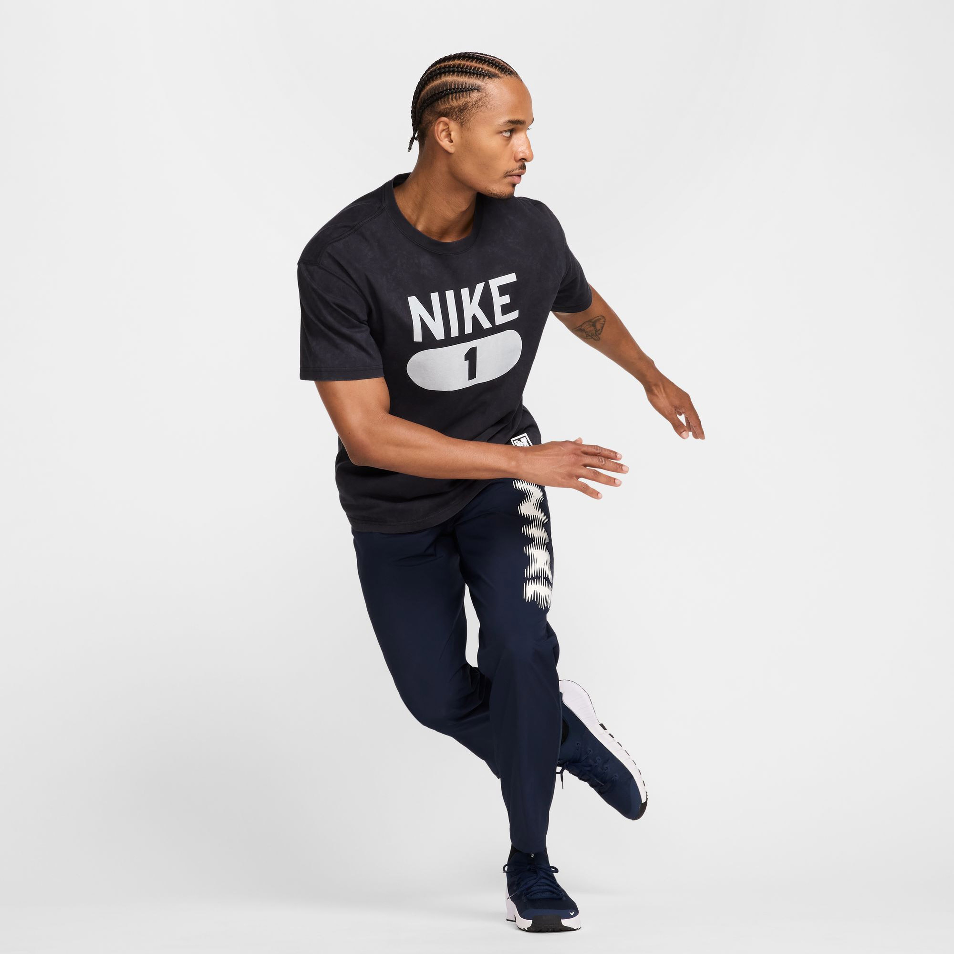 Nike Sportswear Erkek Siyah Antrenman T-Shirt