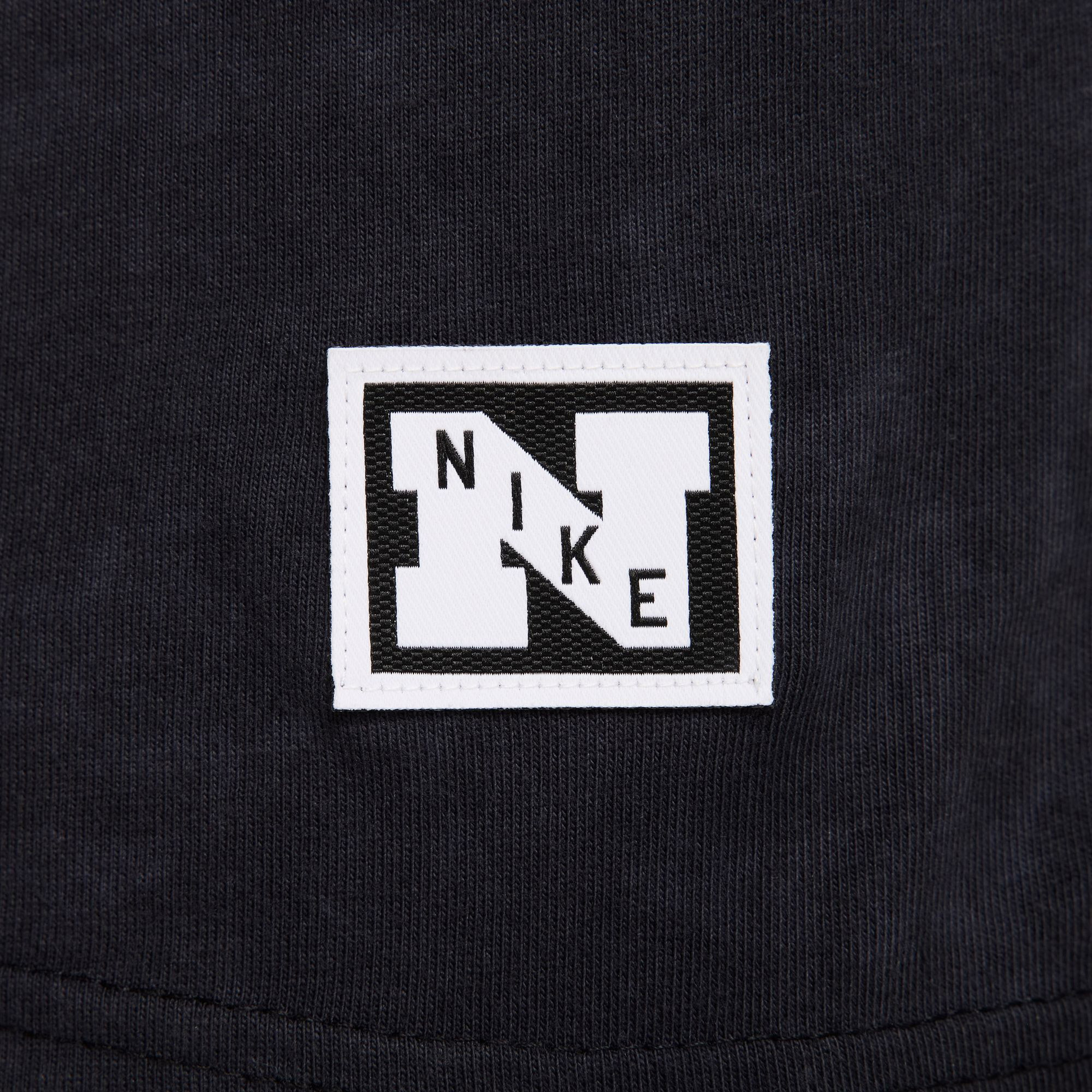 Nike Sportswear Erkek Siyah Antrenman T-Shirt