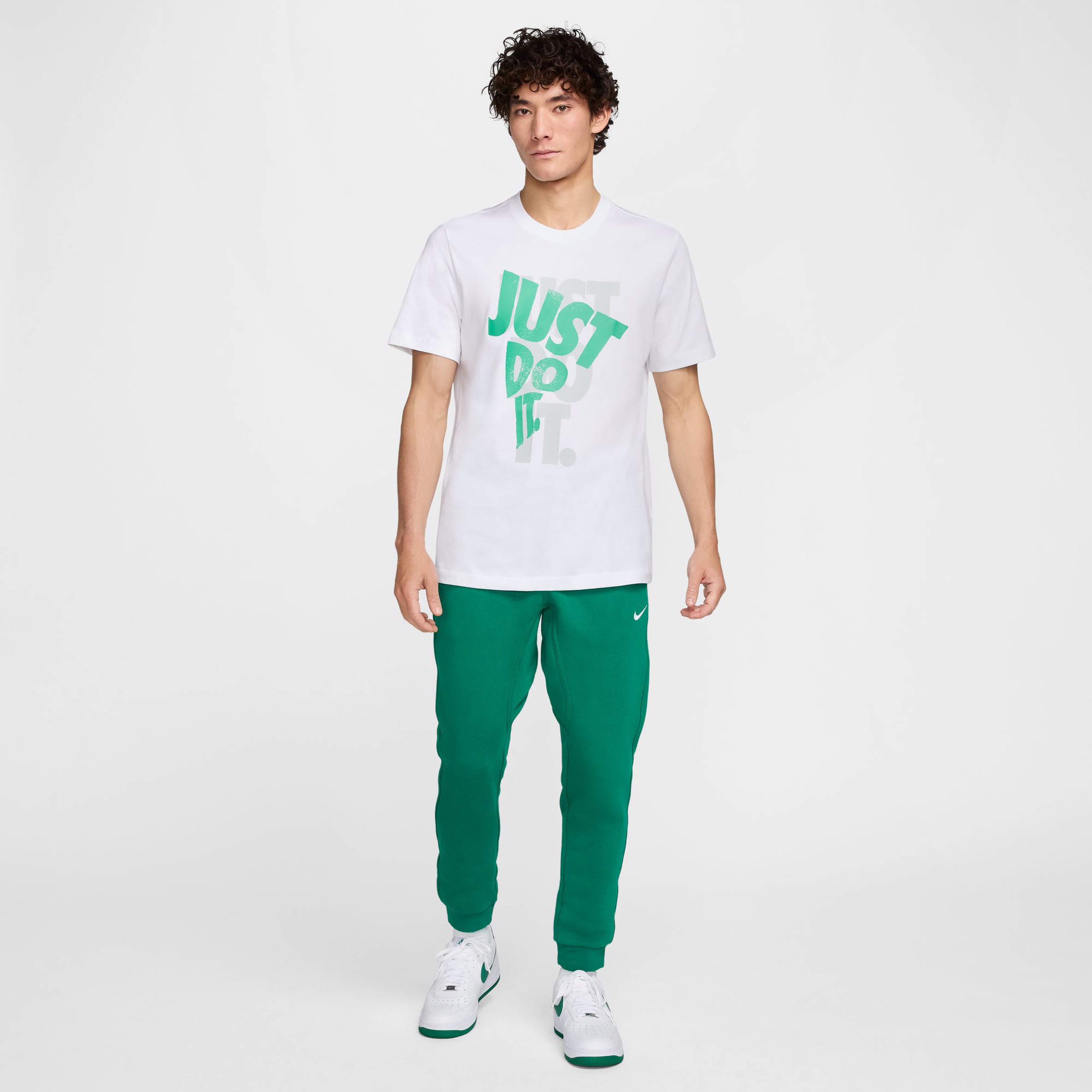 Nike Sportswear Erkek Beyaz T-Shirt