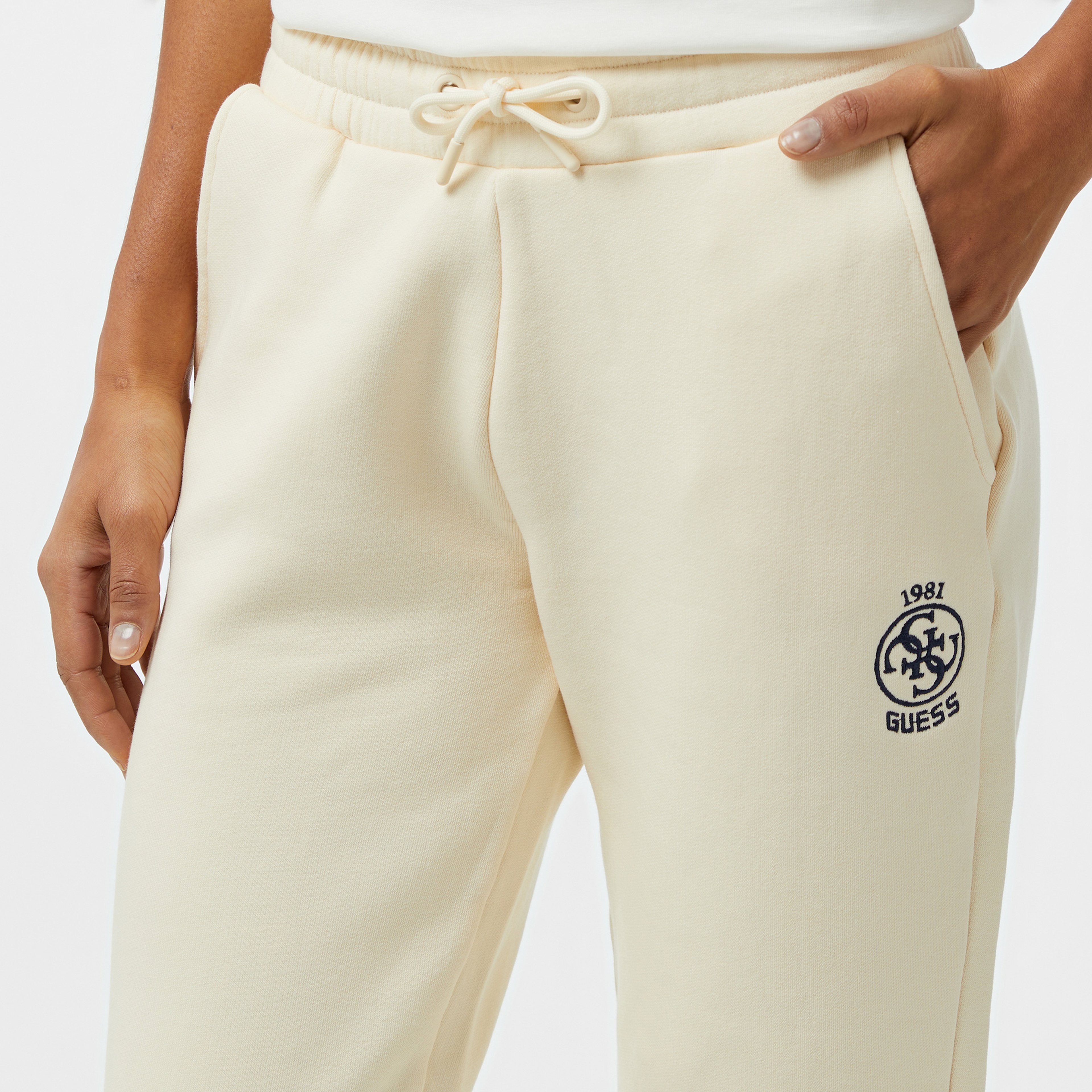 Guess Nia Jogger Fleece 425 Kadın Beyaz Eşofman Altı