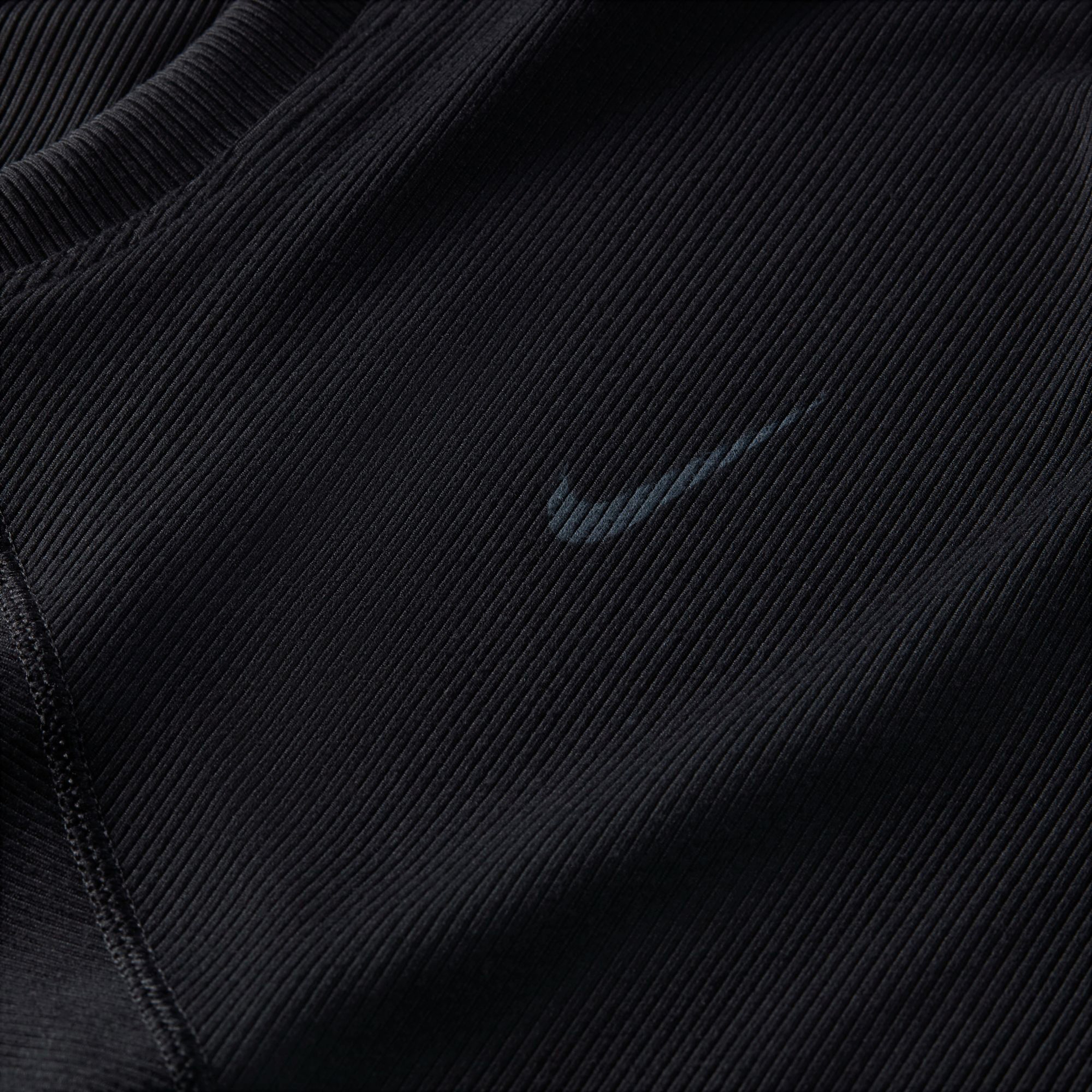 Nike Kadın Siyah T-Shirt