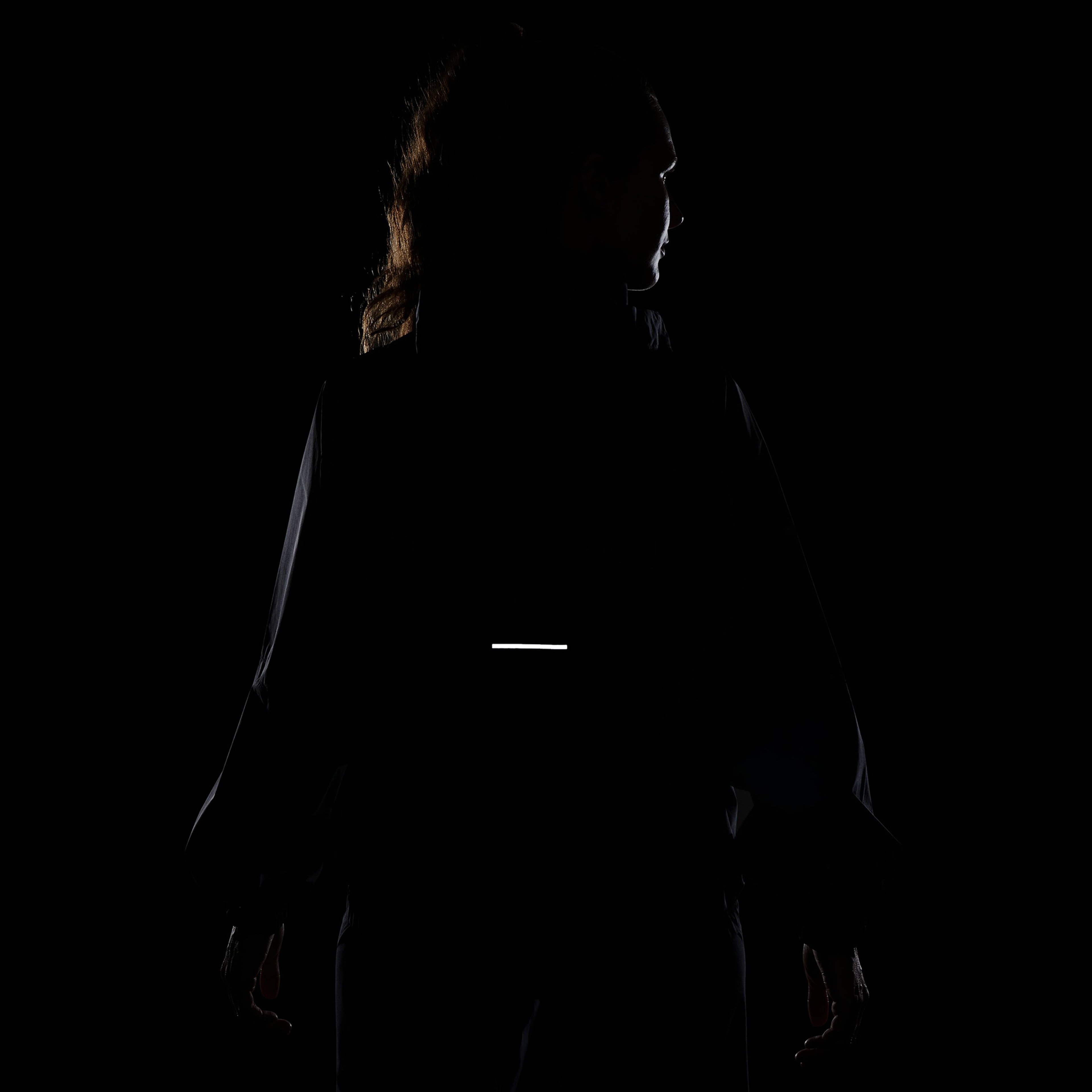 Nike Storm-FIT Swift Kadın Siyah Ceket