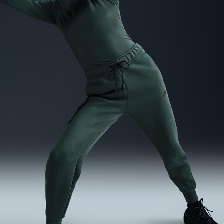Nike Sportswear Tech Fleece Kadın Yeşil Eşofman Altı
