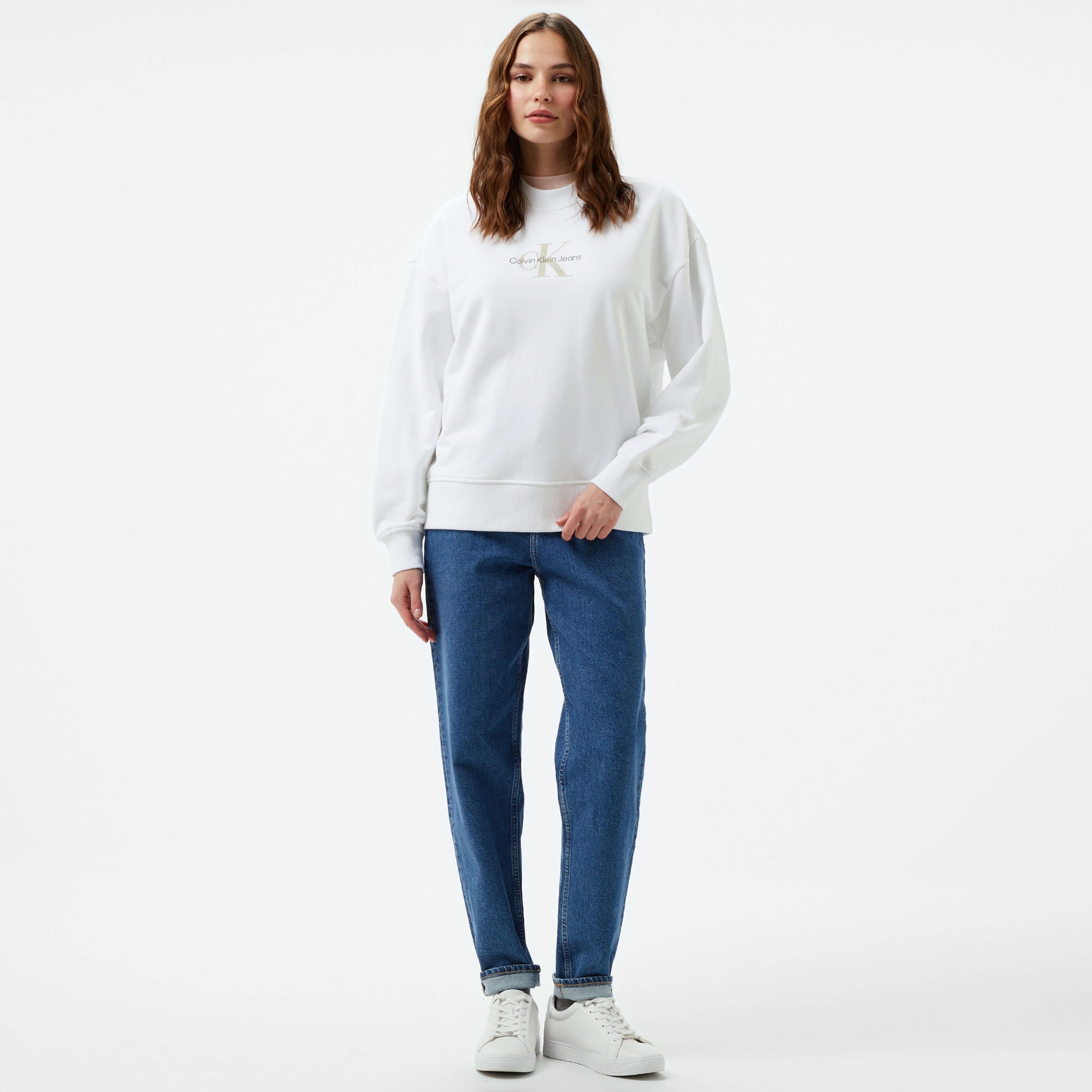 Calvin Klein Jeans Textured Monologo Crewneck Kadın Beyaz Sweatshirt