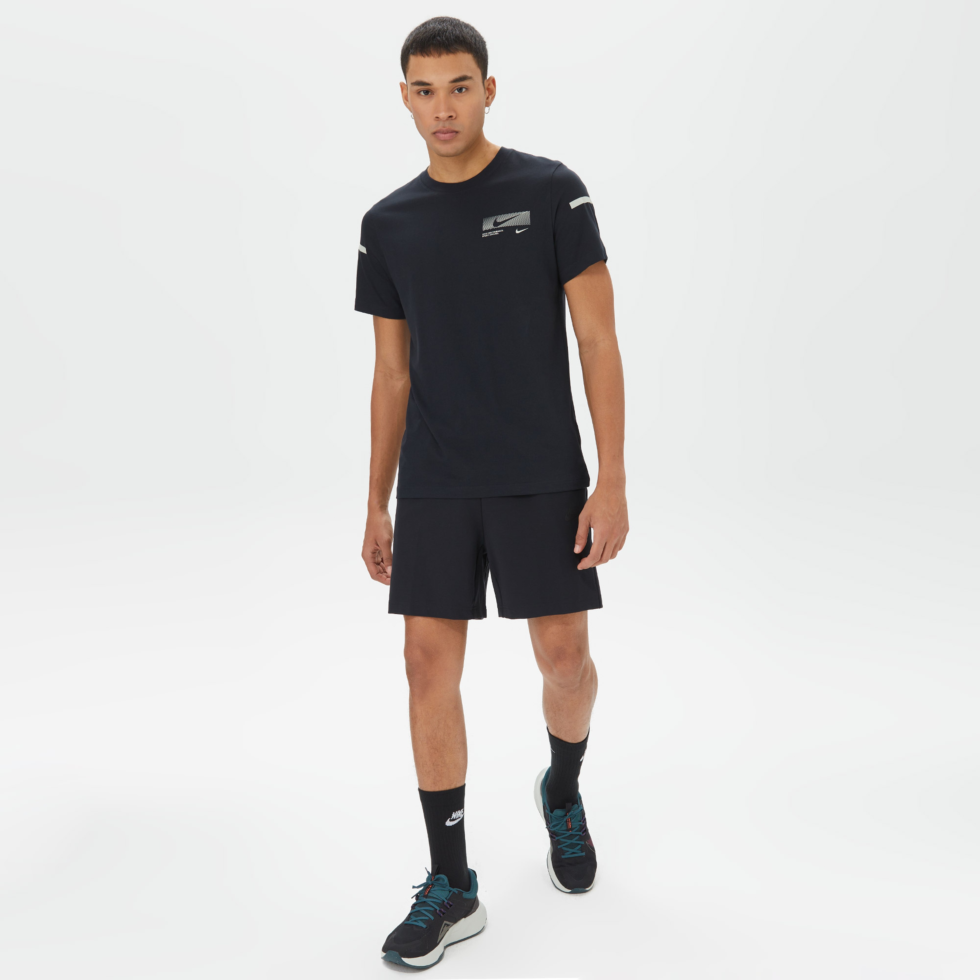 Nike Tech Lightweight Erkek Siyah Şort