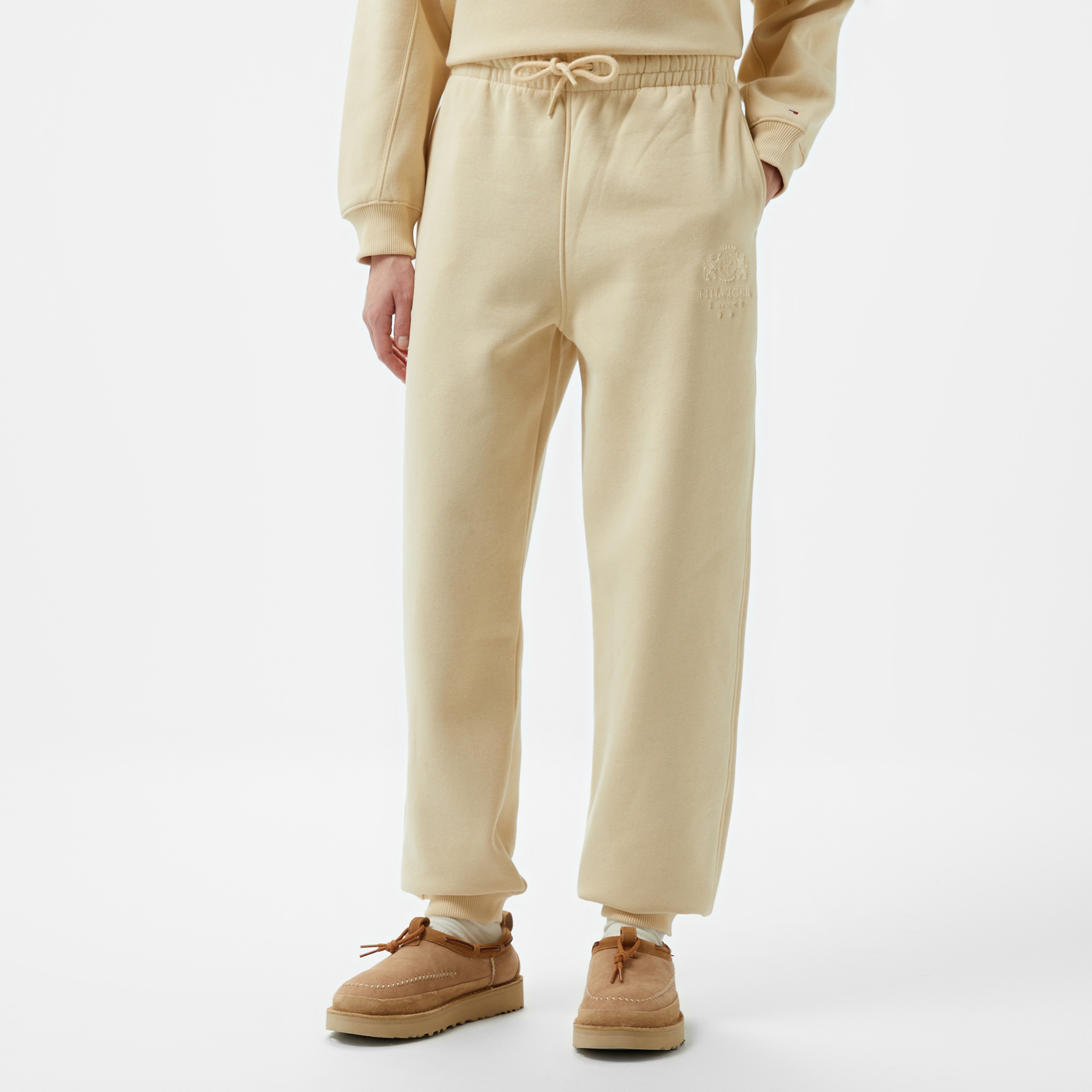 Tommy Hilfiger Varsity Crest Kadın Bej Eşofman Altı