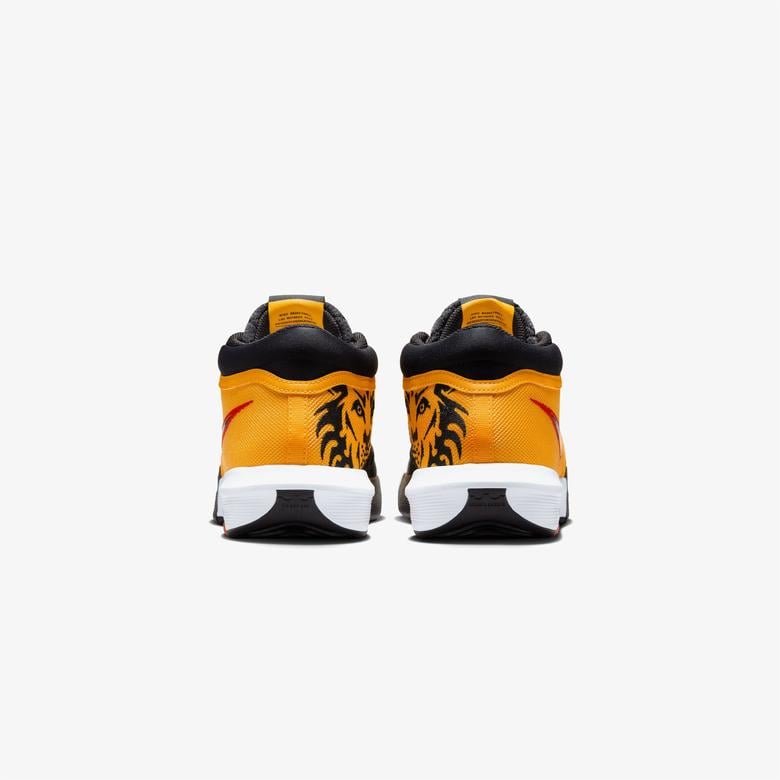 Nike LeBron Witness VIII Erkek Sarı Basketbol Ayakkabısı