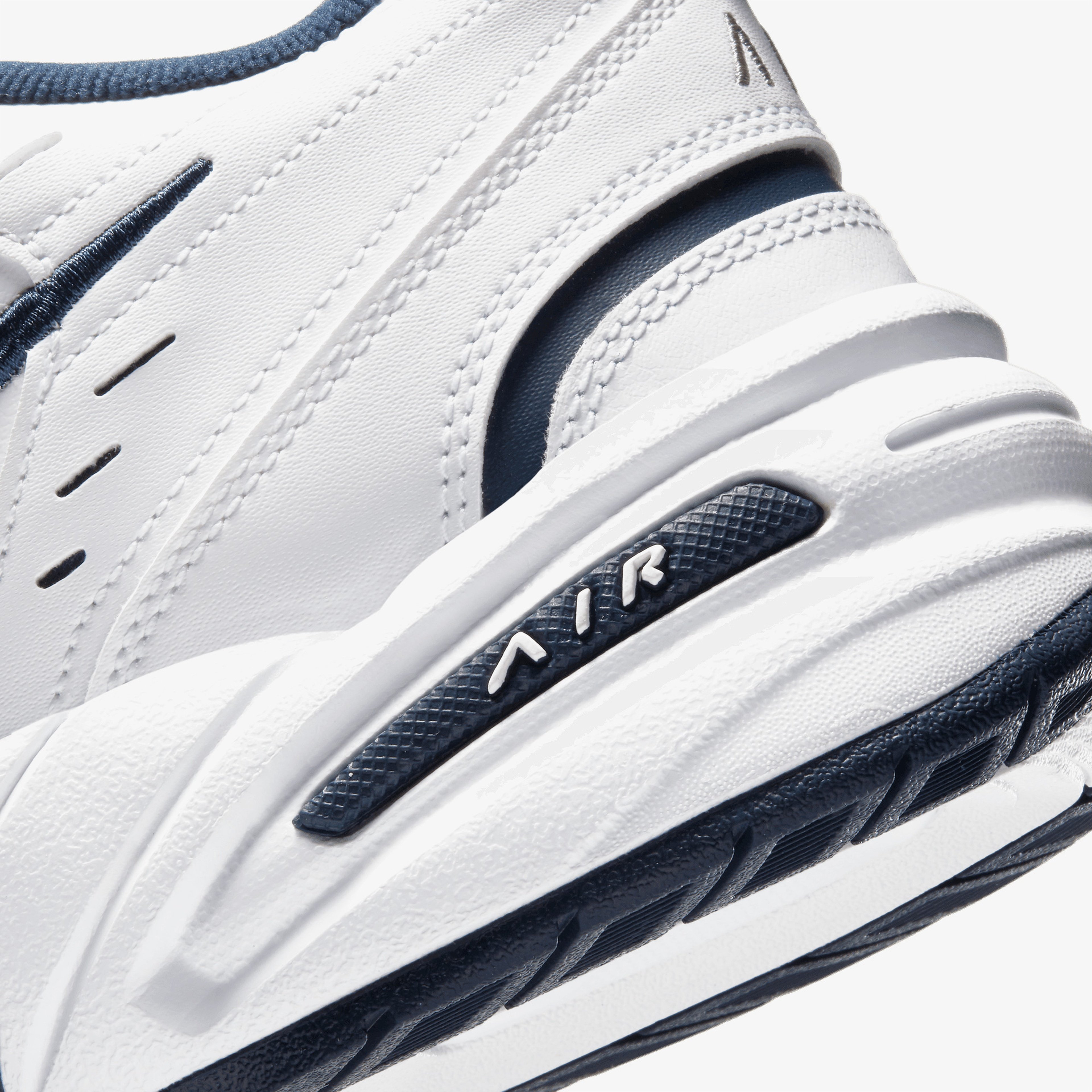Nike Air Monarch IV Erkek Beyaz Günlük Spor Ayakkabı